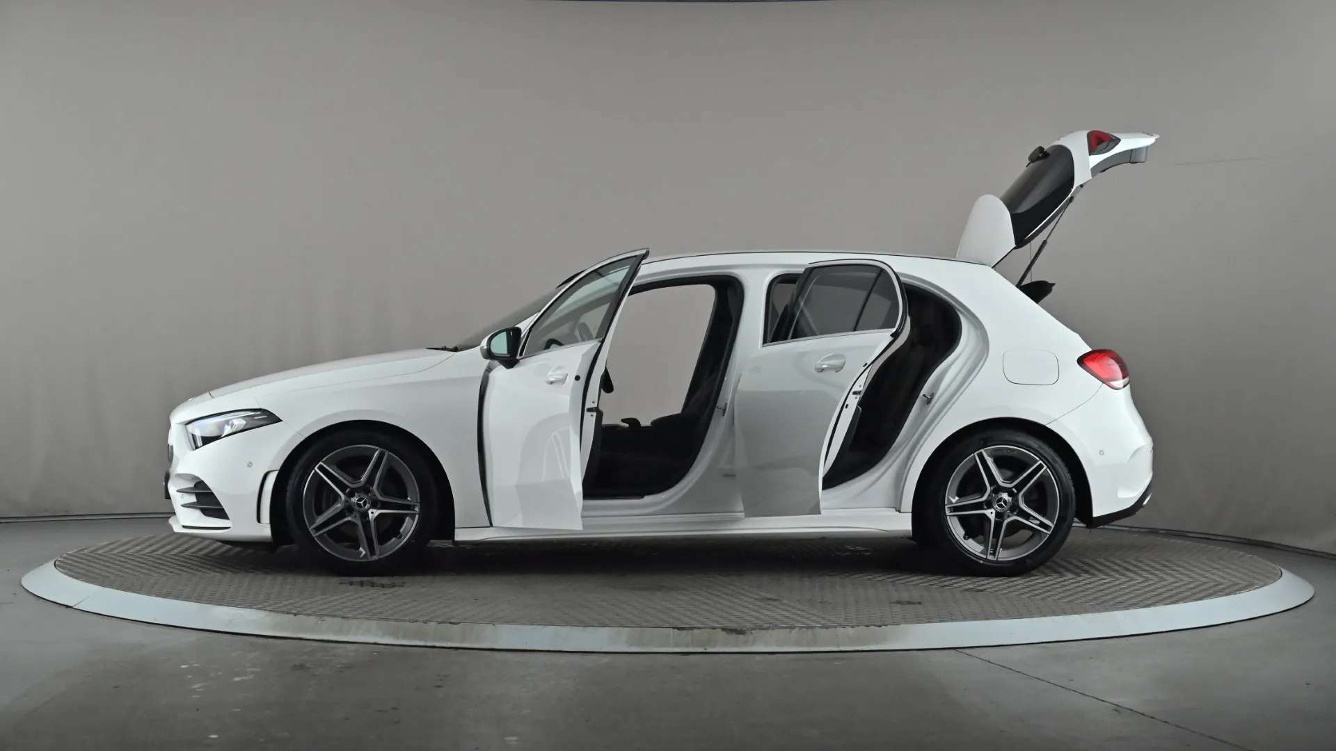 2020 MERCEDES-BENZ A CLASS 2020 MERCEDES-BENZ A CLASS