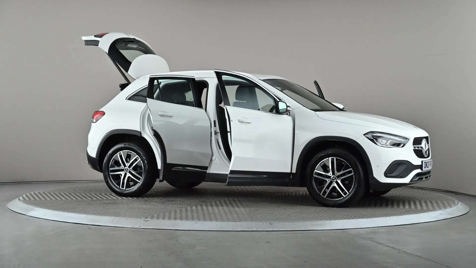 2021 MERCEDES-BENZ GLA 2021 MERCEDES-BENZ GLA