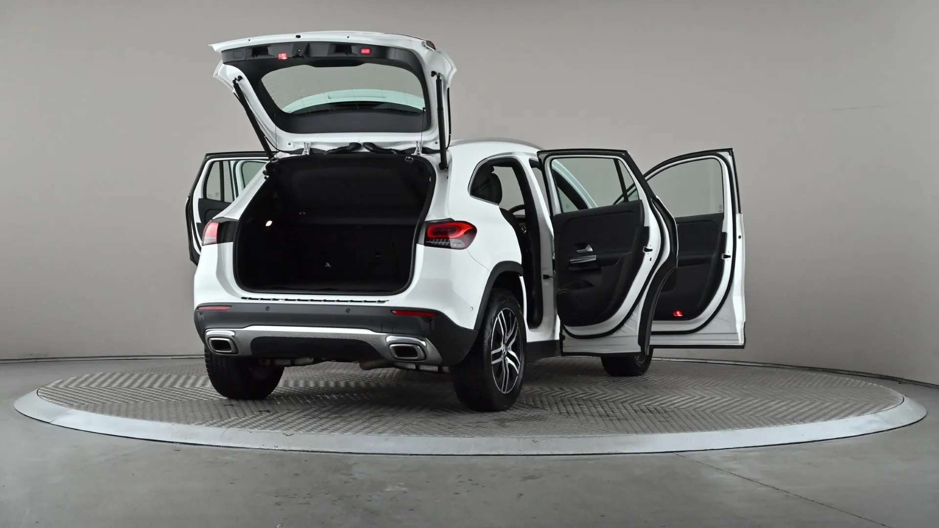 2021 MERCEDES-BENZ GLA 2021 MERCEDES-BENZ GLA