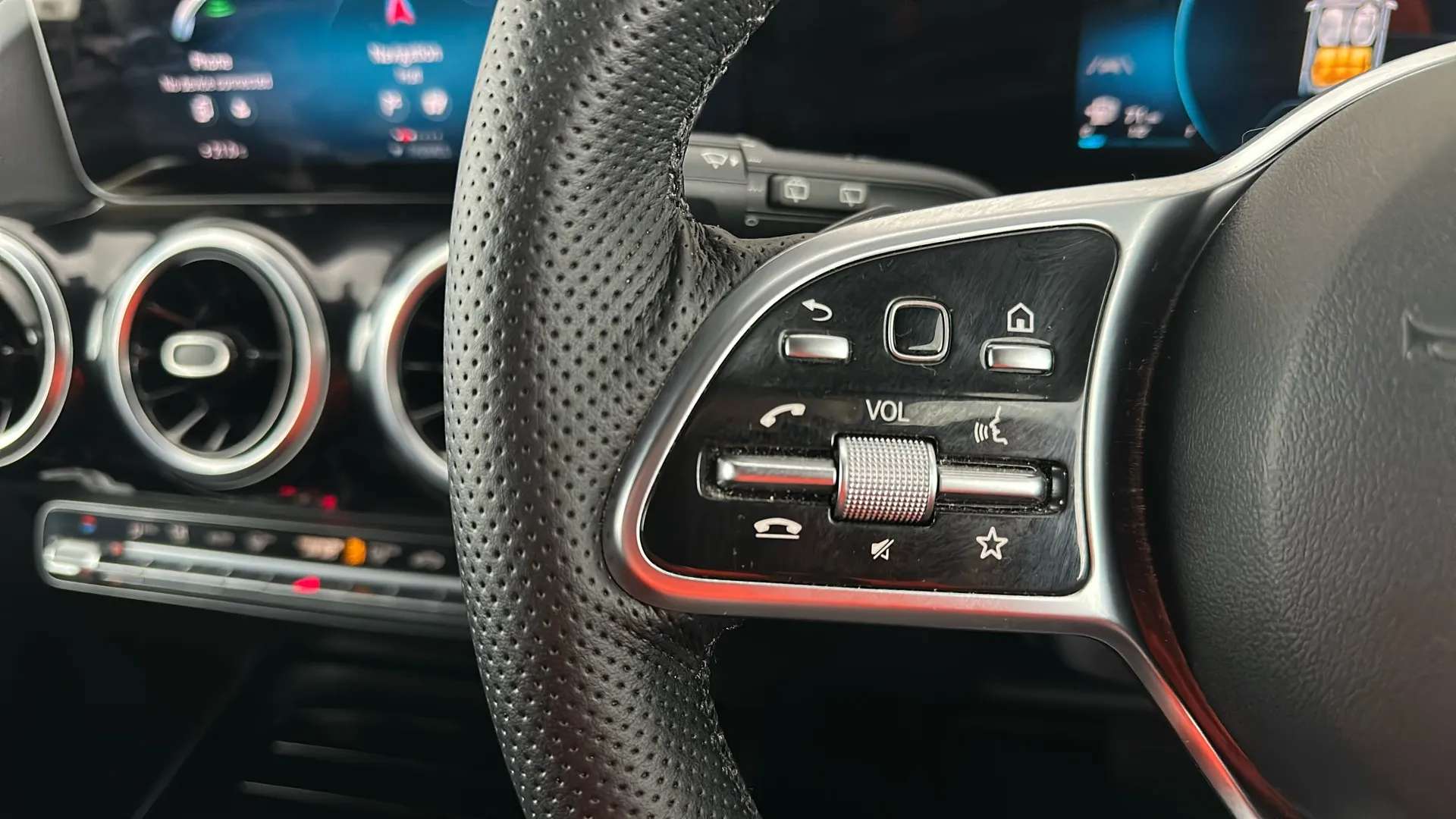 2021 MERCEDES-BENZ GLA 2021 MERCEDES-BENZ GLA