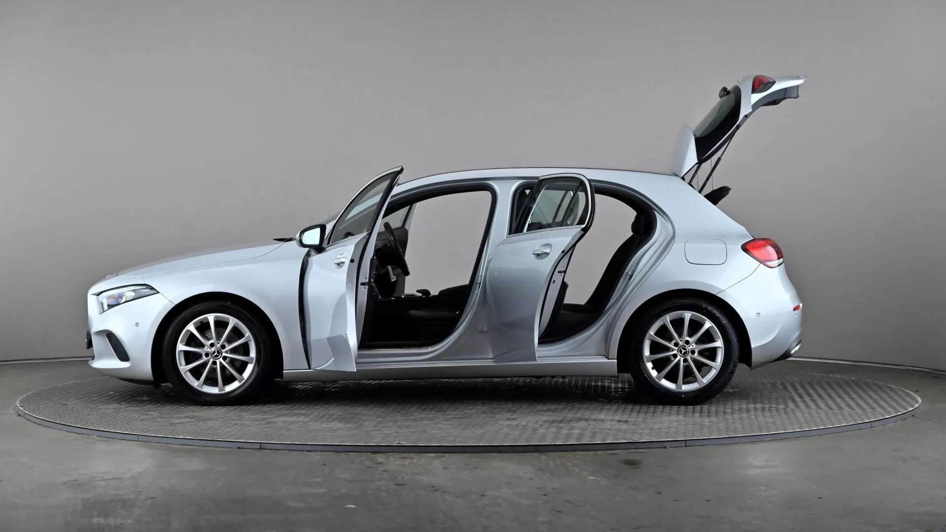 2018 MERCEDES-BENZ A CLASS 2018 MERCEDES-BENZ A CLASS