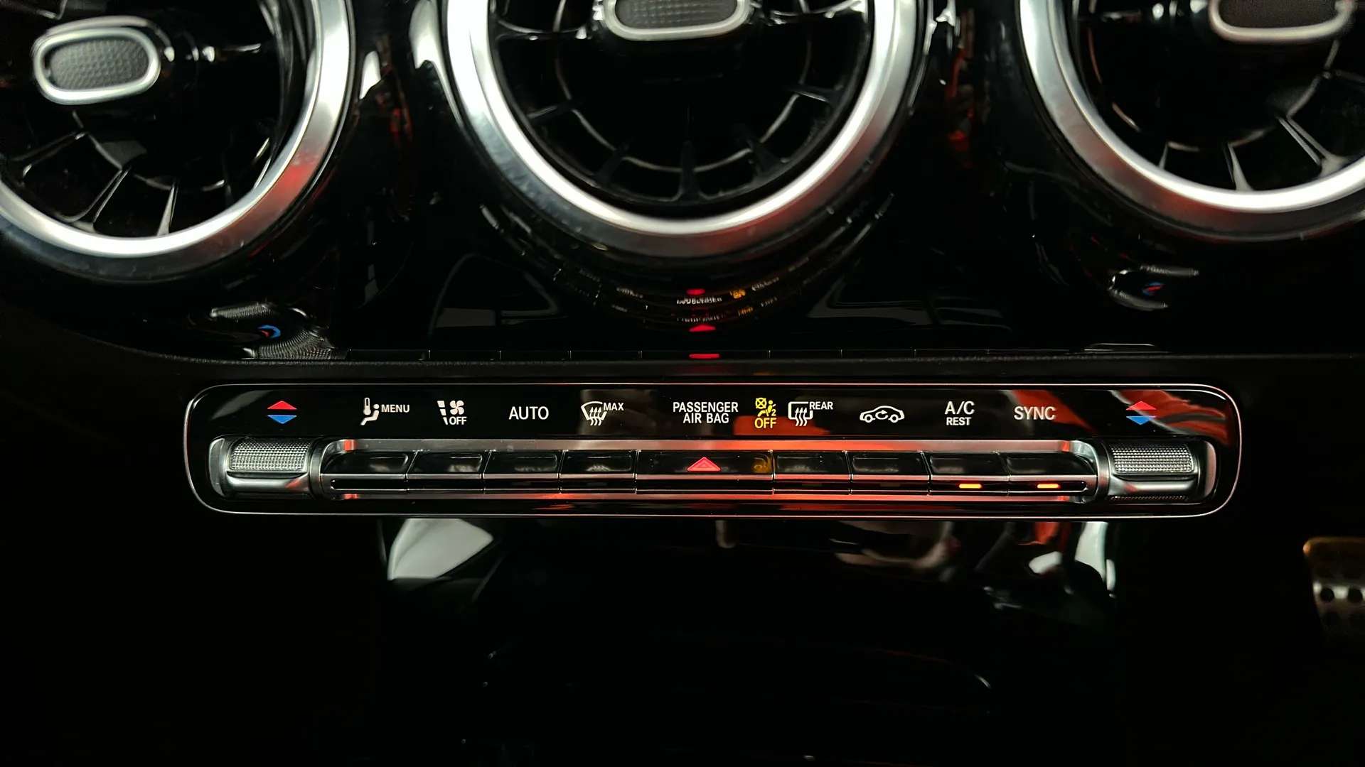 2020 MERCEDES-BENZ A CLASS 2020 MERCEDES-BENZ A CLASS