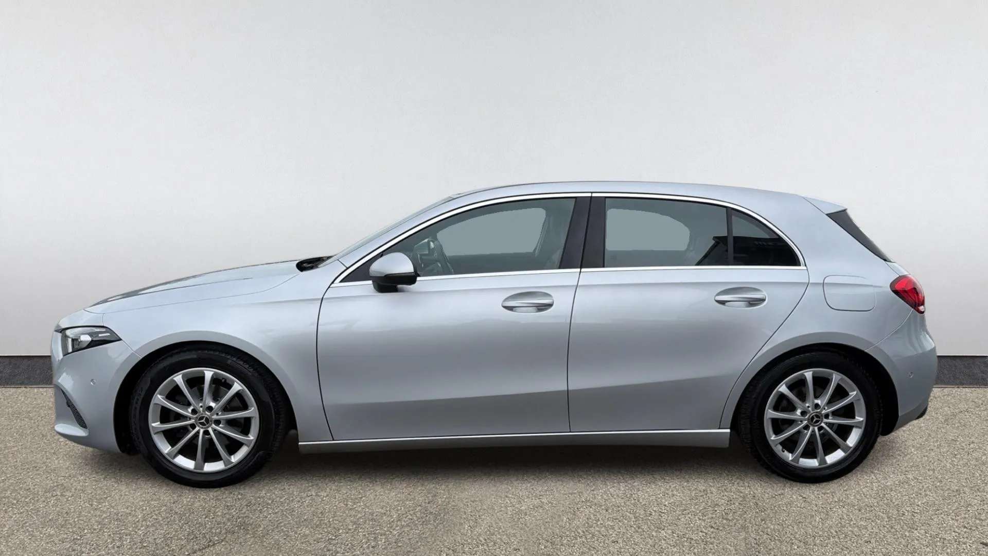 A 2021 MERCEDES-BENZ A CLASS A180 Sport Executive Auto A 2021 MERCEDES-BENZ A CLASS A180 Sport Executive Auto