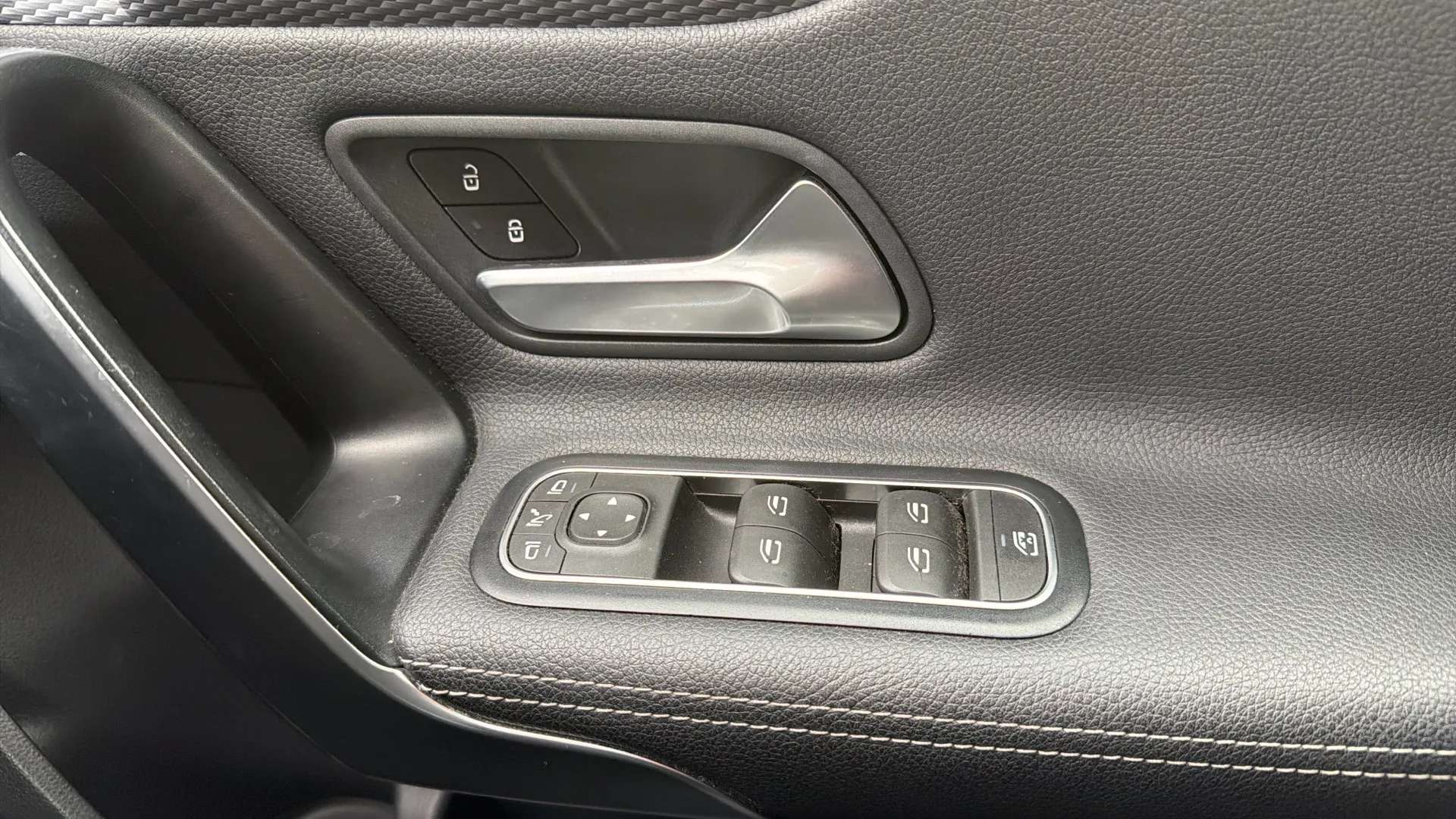 2021 MERCEDES-BENZ A CLASS 2021 MERCEDES-BENZ A CLASS