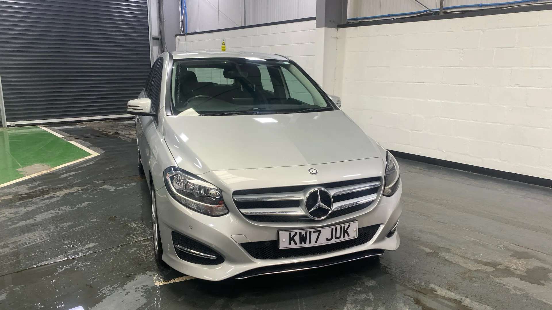 A 2017 MERCEDES-BENZ B CLASS B200d Sport Executive Auto A 2017 MERCEDES-BENZ B CLASS B200d Sport Executive Auto