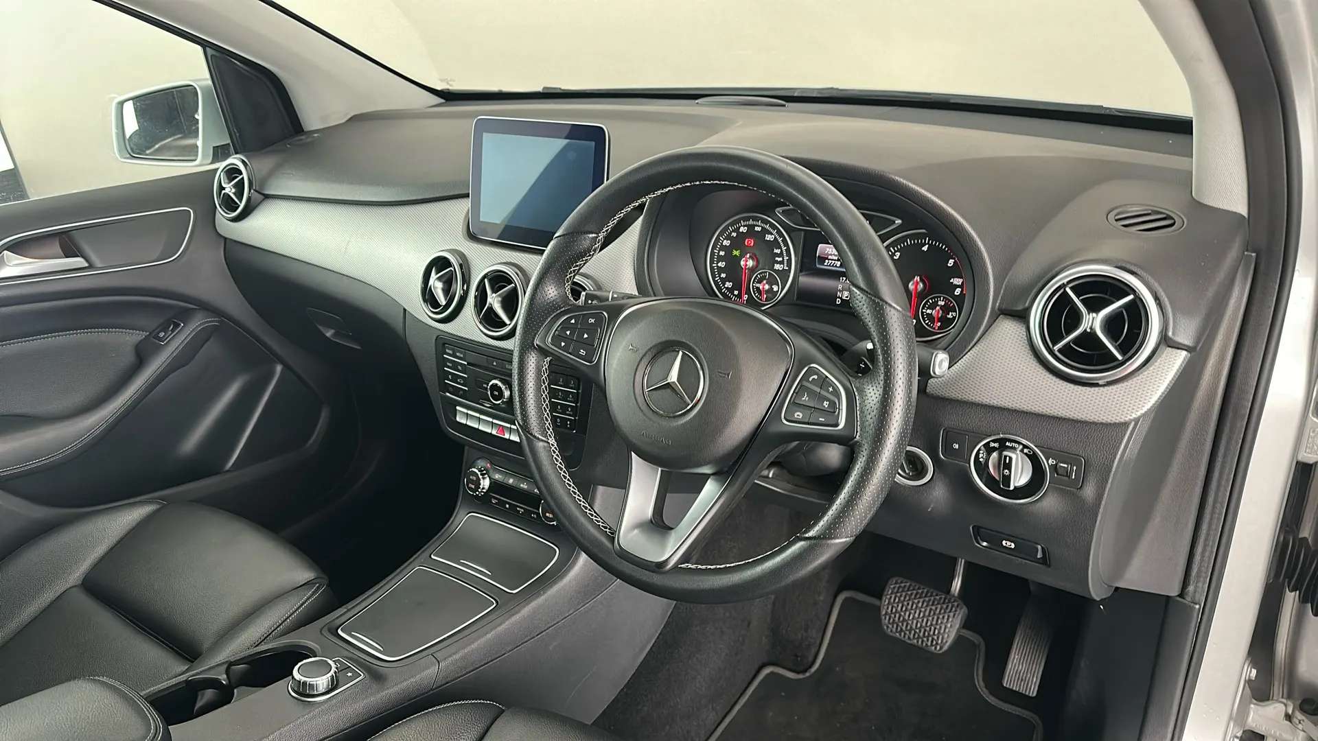 2017 MERCEDES-BENZ B CLASS 2017 MERCEDES-BENZ B CLASS