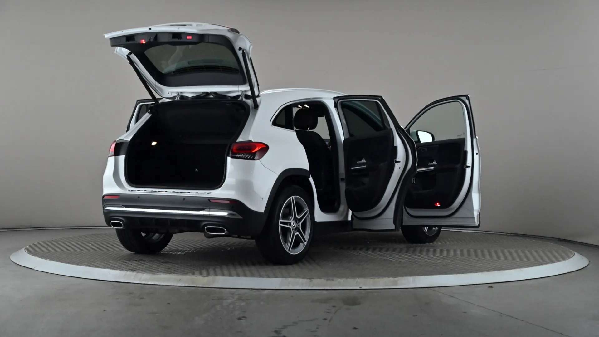 2021 MERCEDES-BENZ GLA 2021 MERCEDES-BENZ GLA
