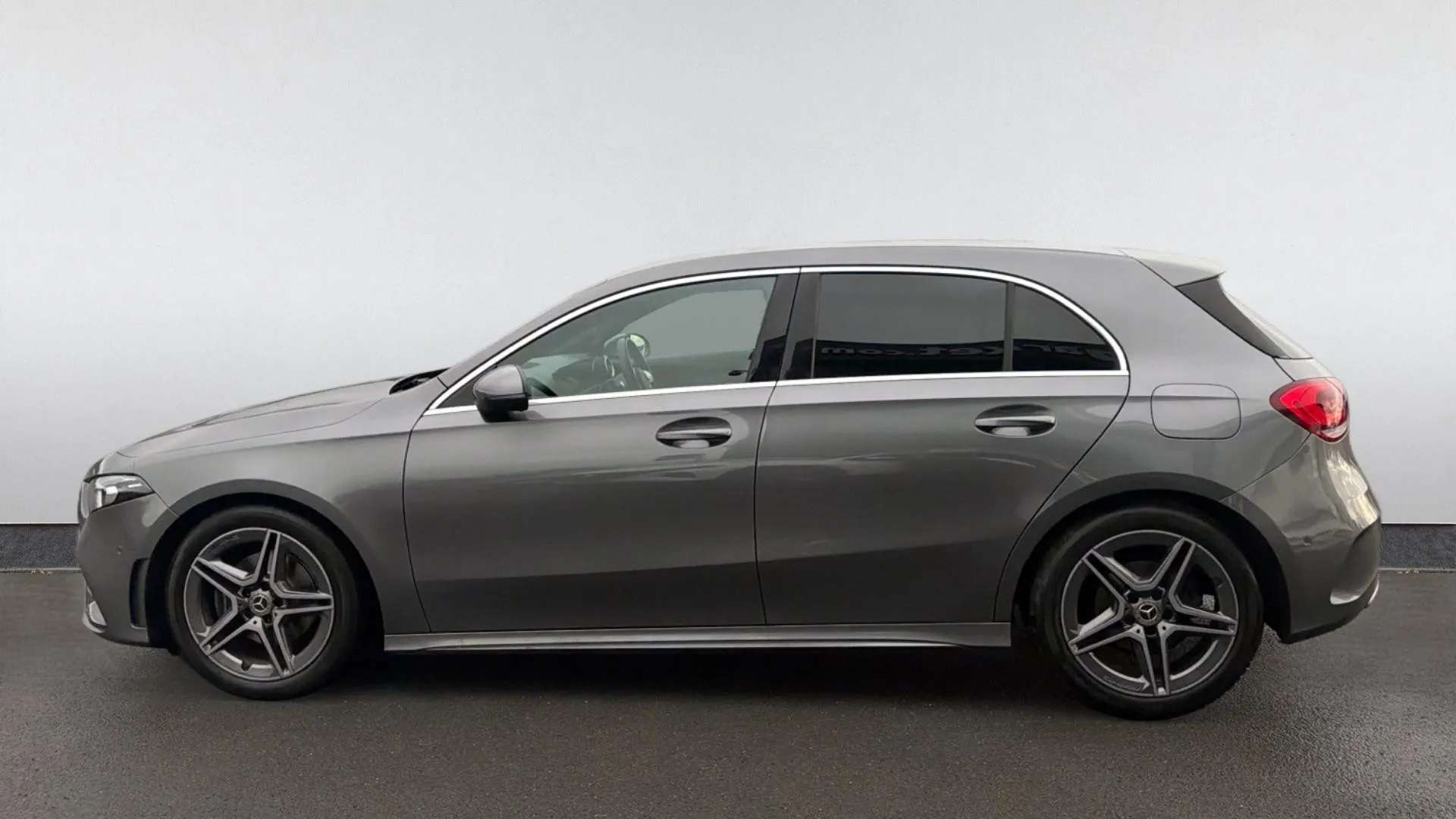 A 2019 MERCEDES-BENZ A CLASS A180 AMG Line Executive Auto A 2019 MERCEDES-BENZ A CLASS A180 AMG Line Executive Auto