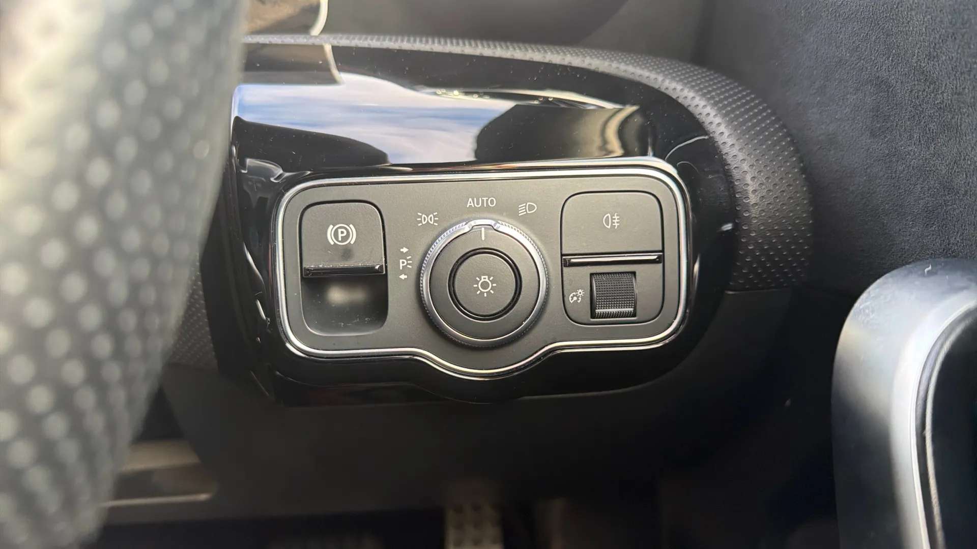 2019 MERCEDES-BENZ A CLASS 2019 MERCEDES-BENZ A CLASS