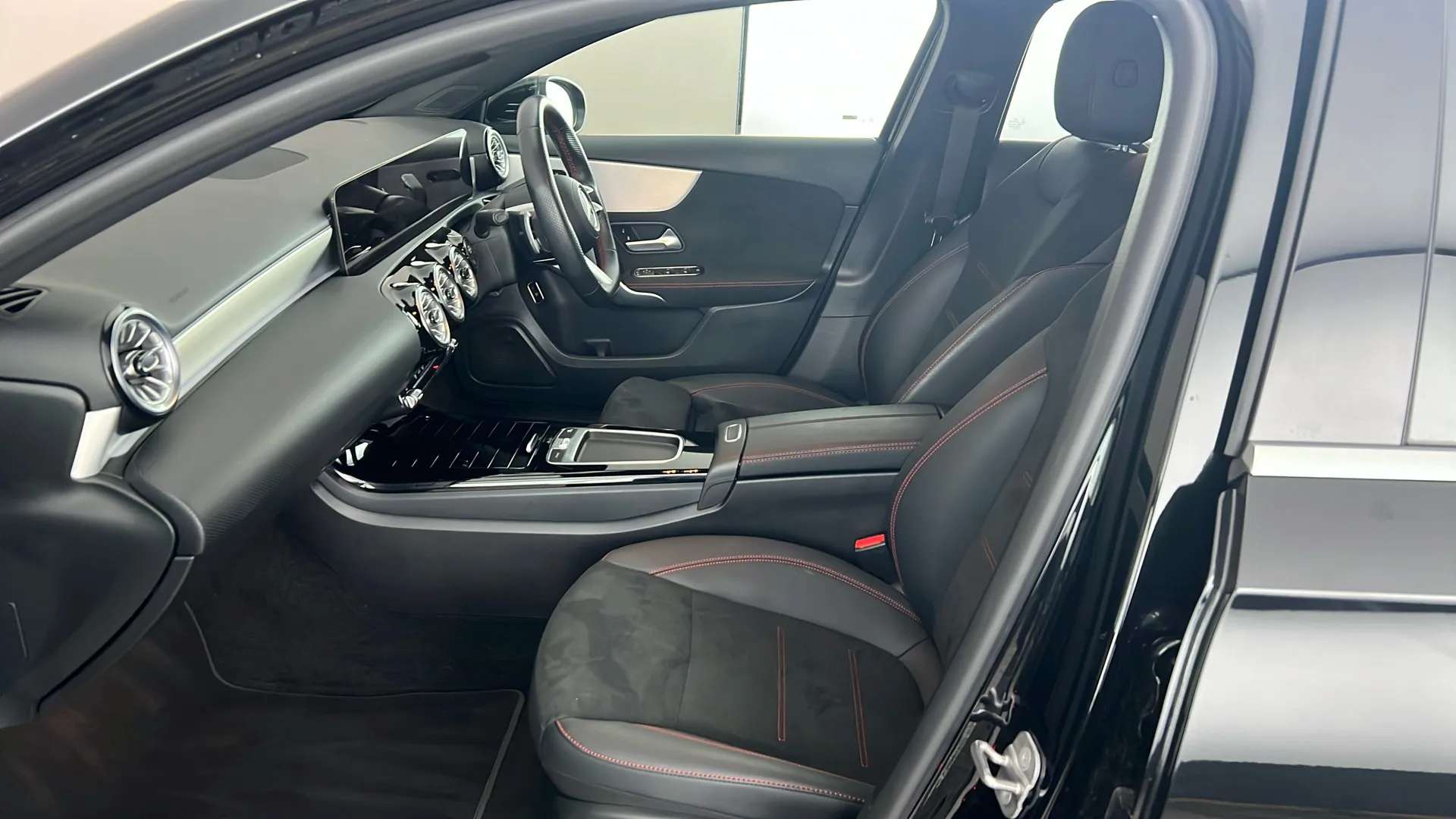 2024 MERCEDES-BENZ A CLASS 2024 MERCEDES-BENZ A CLASS