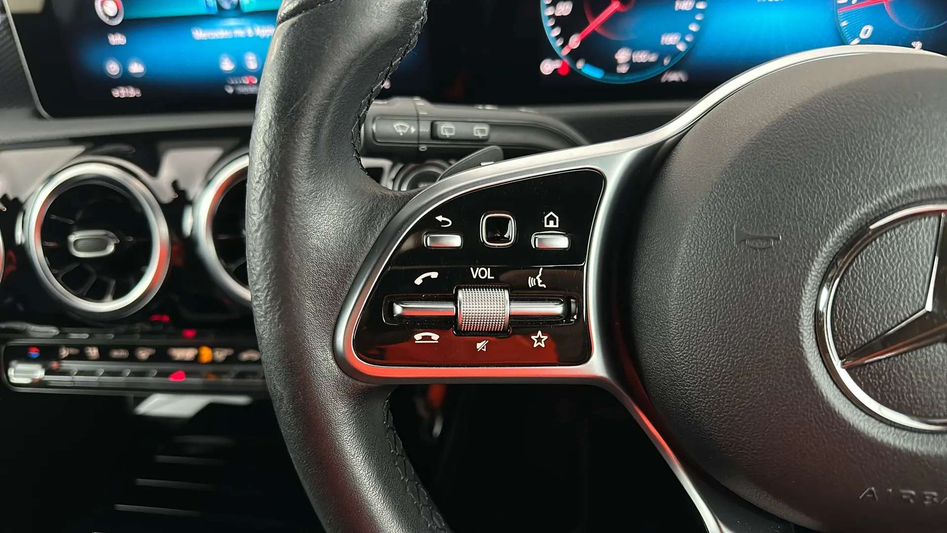 2020 MERCEDES-BENZ A CLASS 2020 MERCEDES-BENZ A CLASS