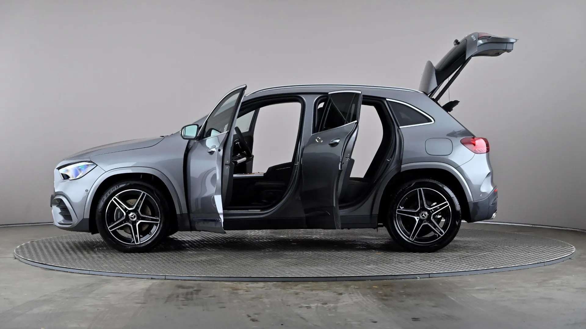 2025 MERCEDES-BENZ GLA 2025 MERCEDES-BENZ GLA