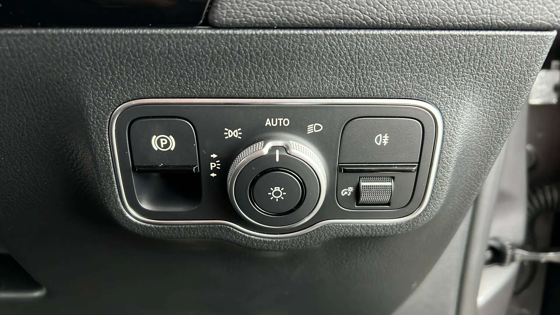 2025 MERCEDES-BENZ GLA 2025 MERCEDES-BENZ GLA