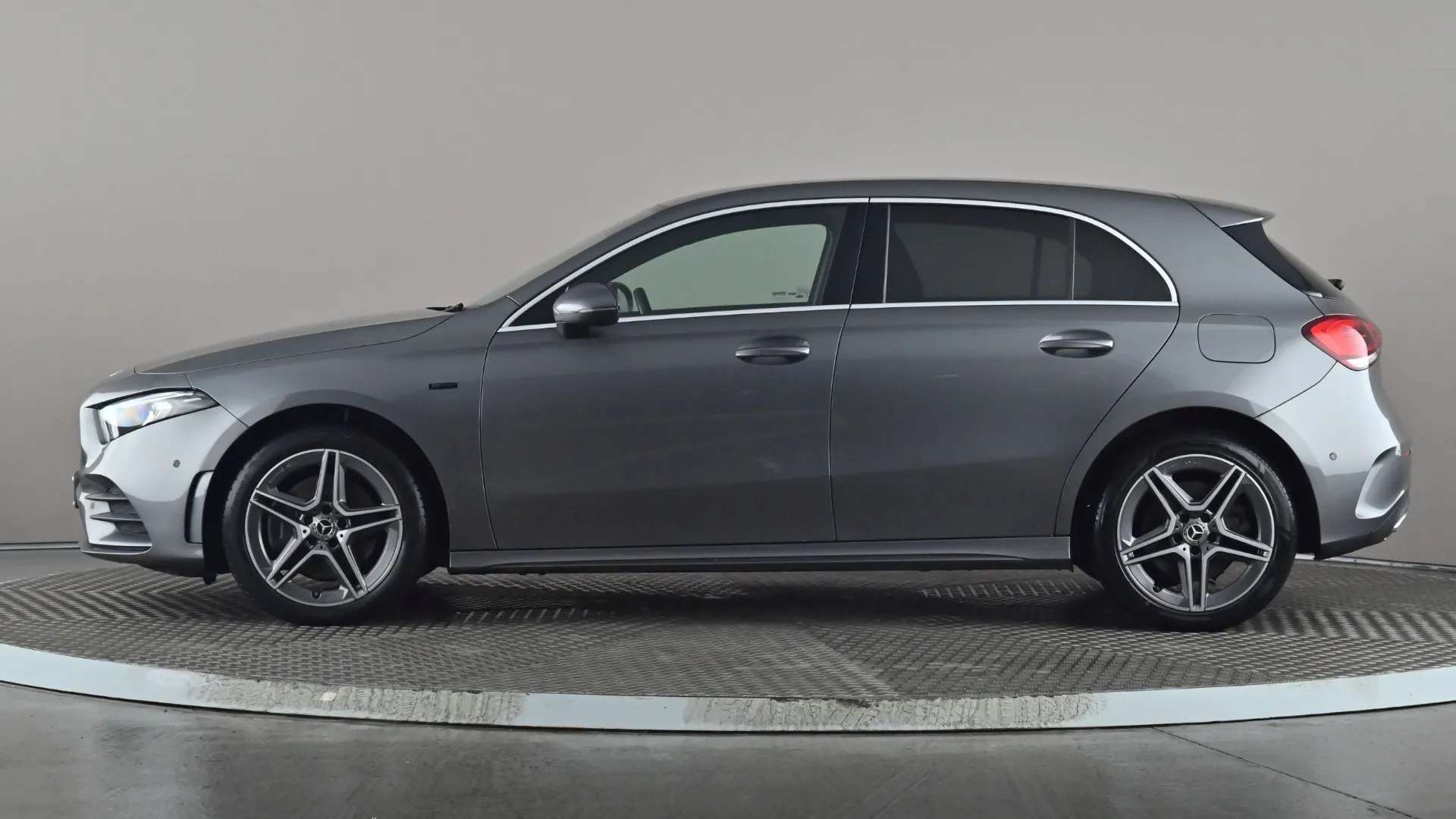 A 2021 MERCEDES-BENZ A CLASS A250e AMG Line Executive Auto A 2021 MERCEDES-BENZ A CLASS A250e AMG Line Executive Auto