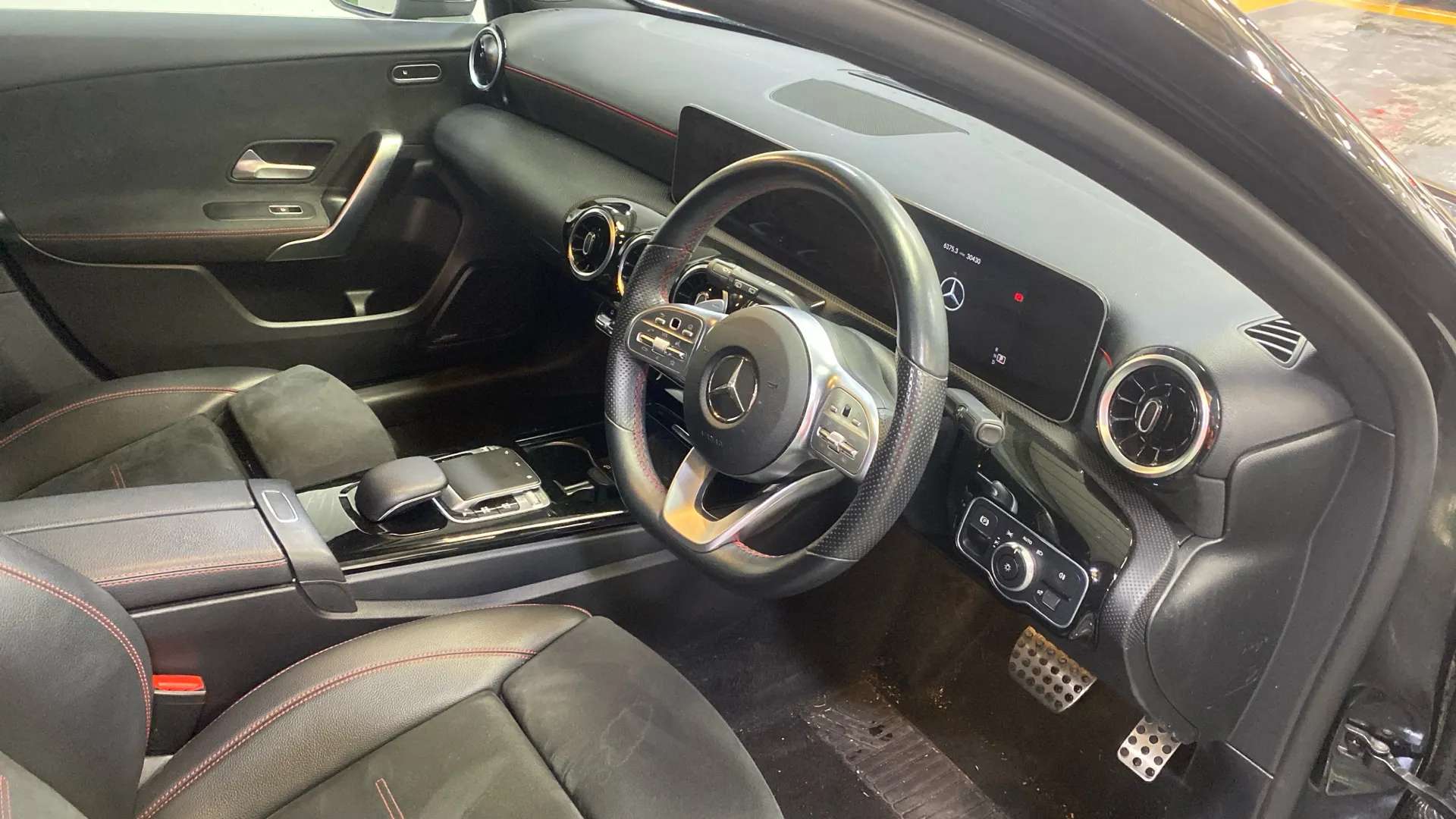 A 2020 MERCEDES-BENZ A CLASS A200 AMG Line Executive Auto A 2020 MERCEDES-BENZ A CLASS A200 AMG Line Executive Auto