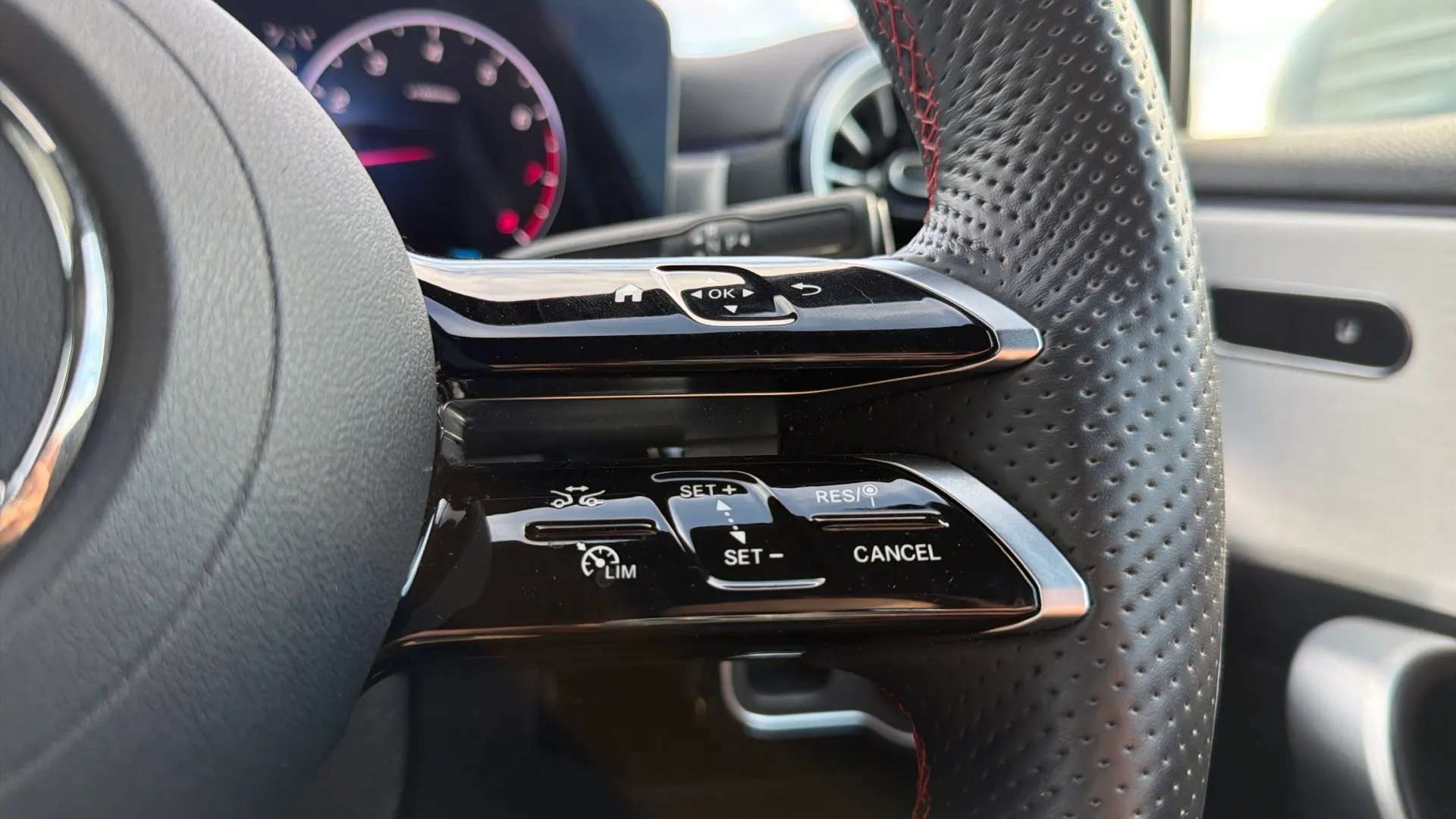 2024 MERCEDES-BENZ A CLASS 2024 MERCEDES-BENZ A CLASS