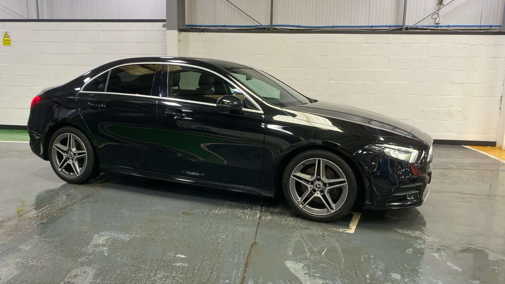 A 2021 MERCEDES-BENZ A CLASS A220d AMG Line Executive Auto A 2021 MERCEDES-BENZ A CLASS A220d AMG Line Executive Auto