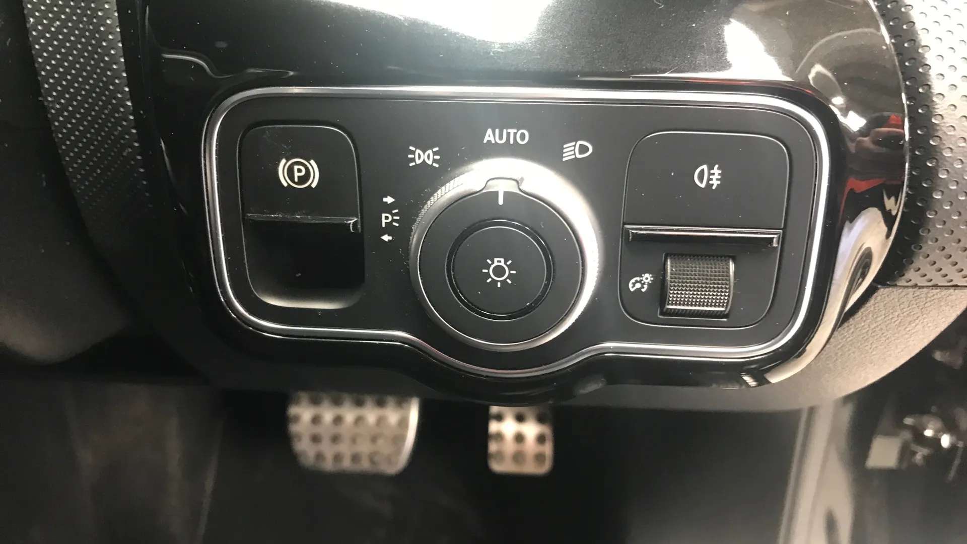 2020 MERCEDES-BENZ A CLASS 2020 MERCEDES-BENZ A CLASS