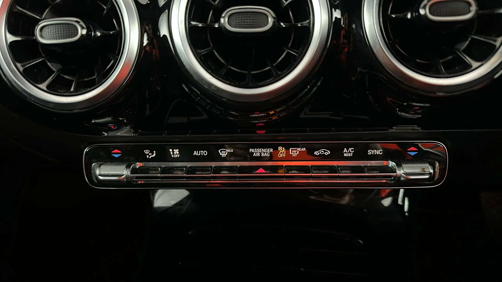 2019 MERCEDES-BENZ A CLASS 2019 MERCEDES-BENZ A CLASS