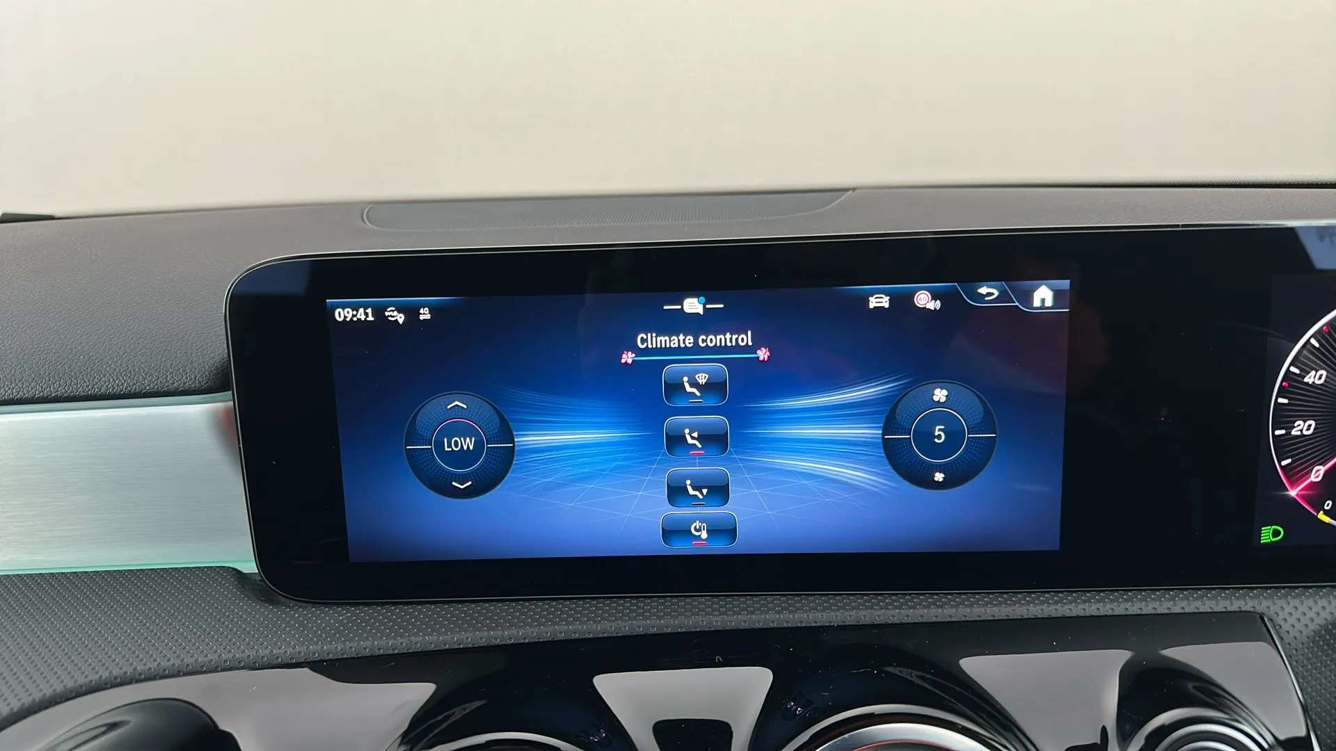 2024 MERCEDES-BENZ A CLASS 2024 MERCEDES-BENZ A CLASS