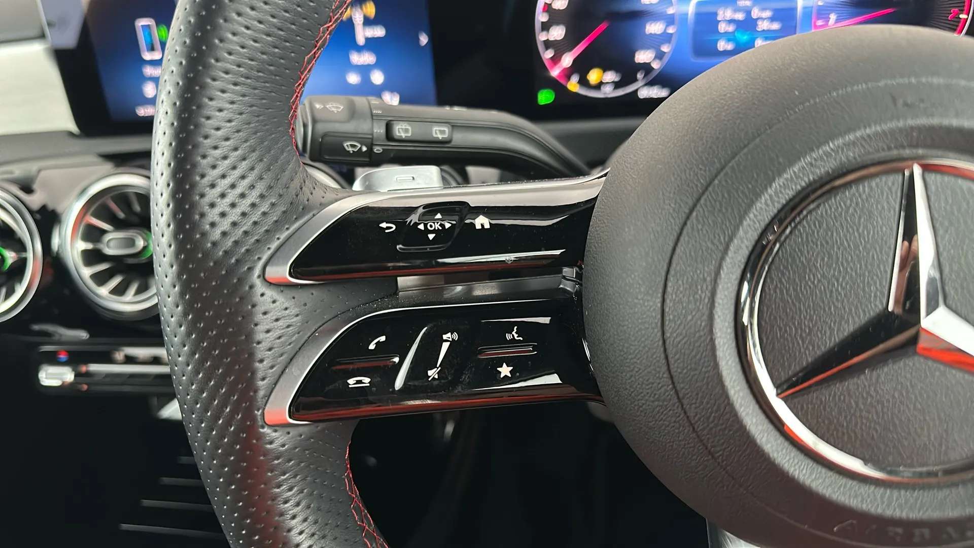 2024 MERCEDES-BENZ A CLASS 2024 MERCEDES-BENZ A CLASS