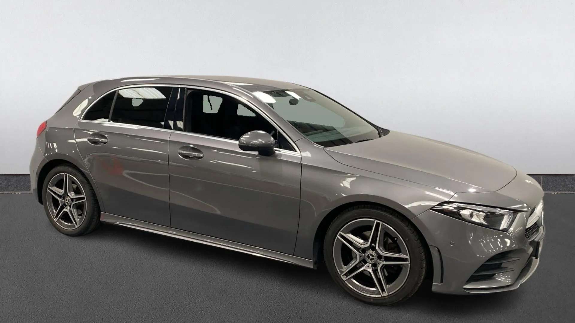 A 2020 MERCEDES-BENZ A CLASS A180 AMG Line Executive Auto A 2020 MERCEDES-BENZ A CLASS A180 AMG Line Executive Auto