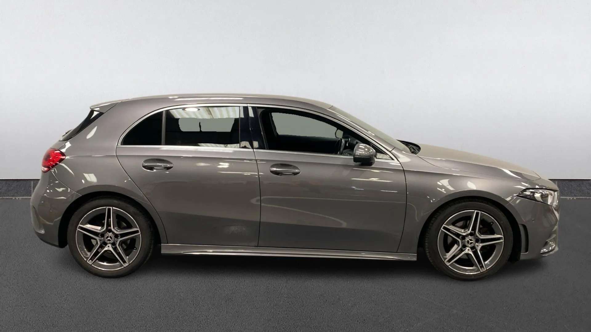 A 2020 MERCEDES-BENZ A CLASS A180 AMG Line Executive Auto A 2020 MERCEDES-BENZ A CLASS A180 AMG Line Executive Auto