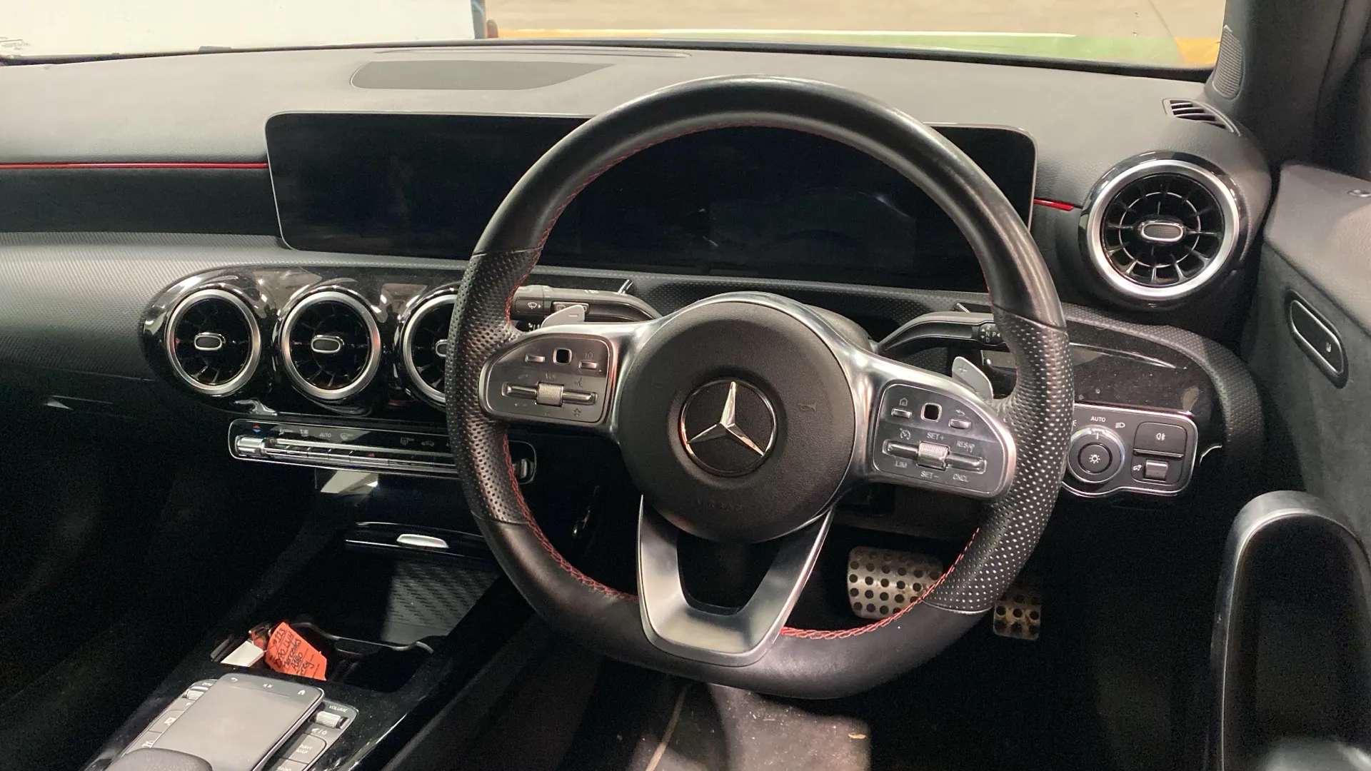 A 2020 MERCEDES-BENZ A CLASS A180 AMG Line Executive Auto A 2020 MERCEDES-BENZ A CLASS A180 AMG Line Executive Auto