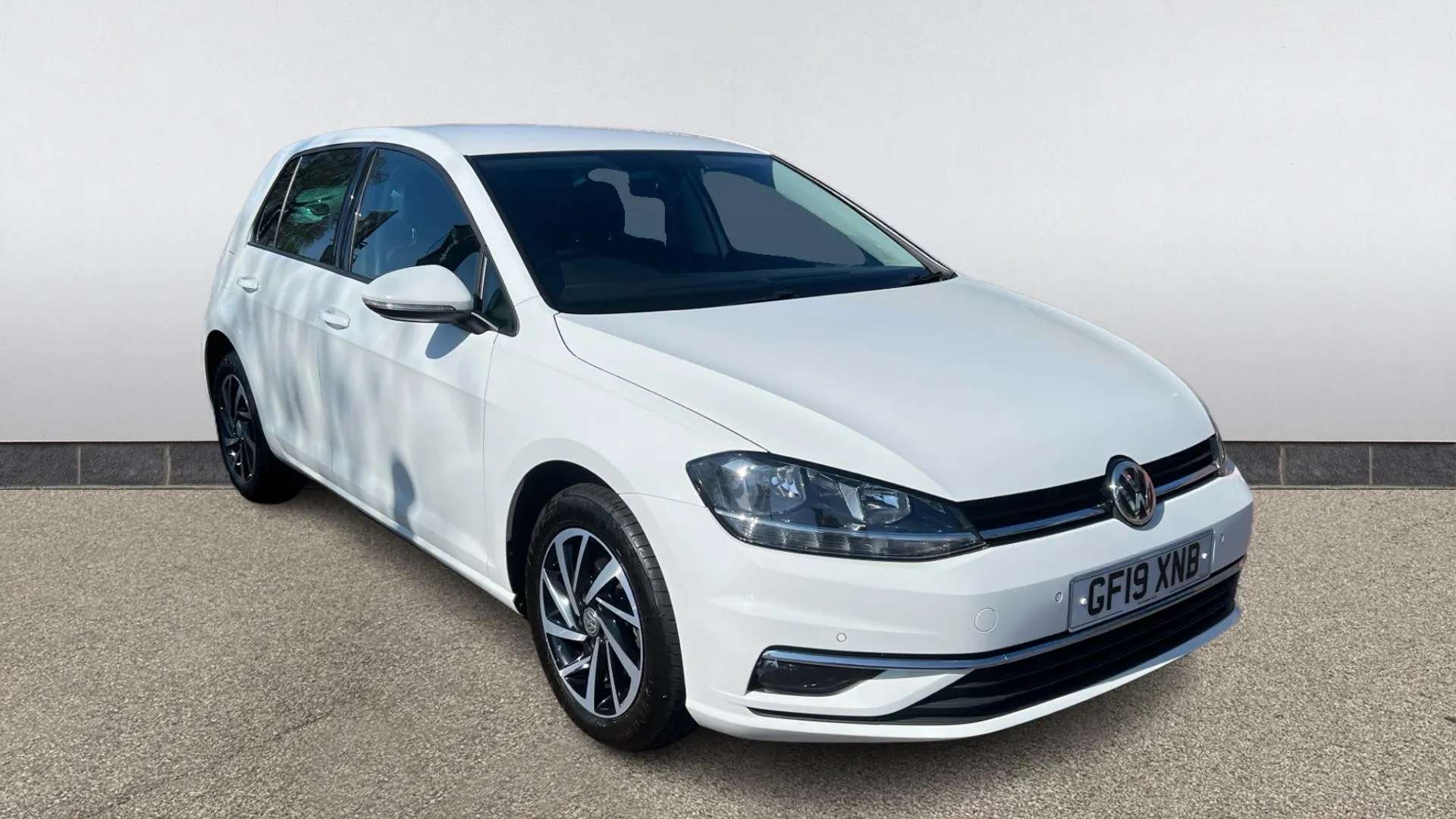 A 2019 VOLKSWAGEN GOLF 1.6 TDI Match A 2019 VOLKSWAGEN GOLF 1.6 TDI Match