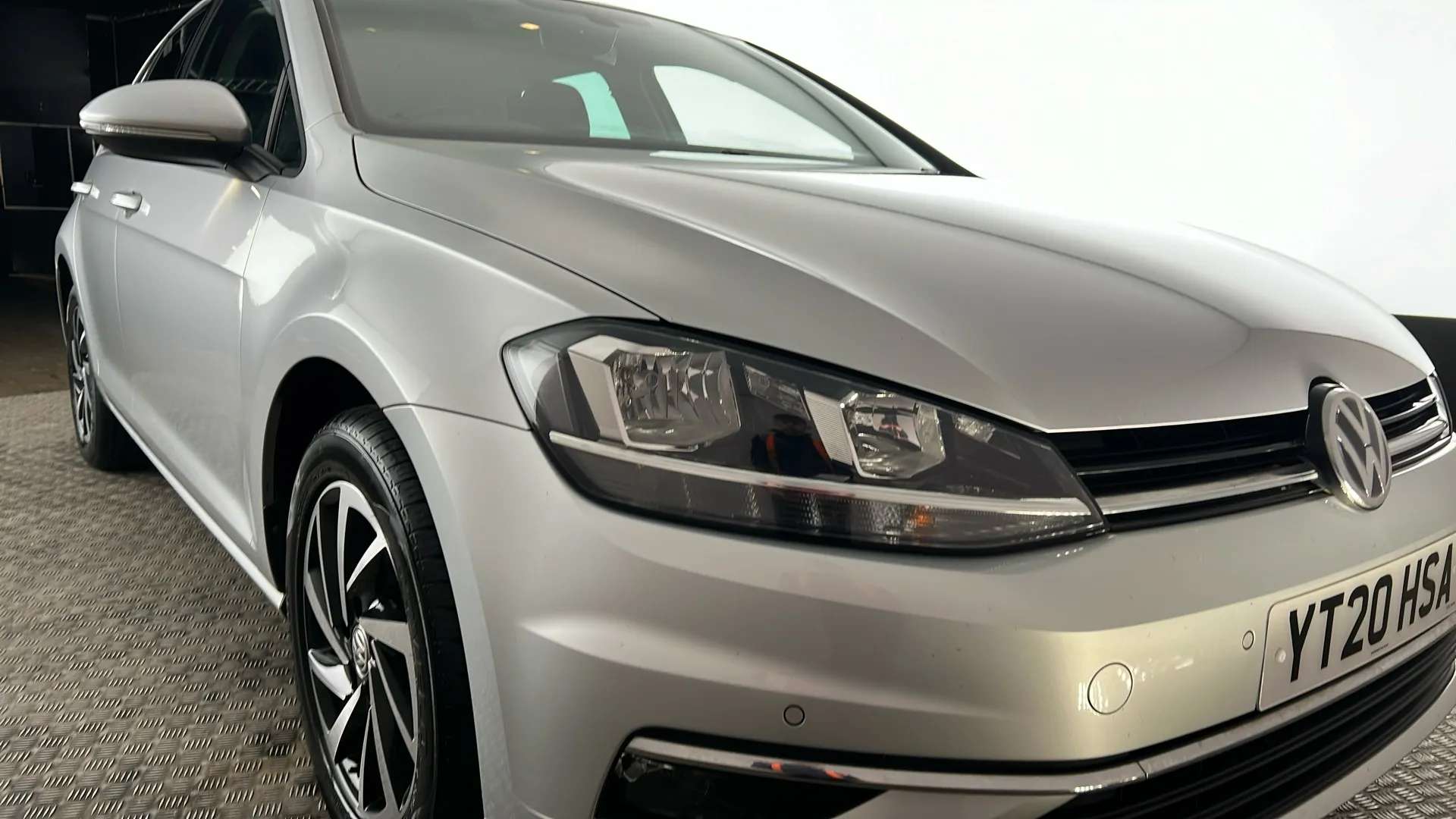 2020 VOLKSWAGEN GOLF 2020 VOLKSWAGEN GOLF