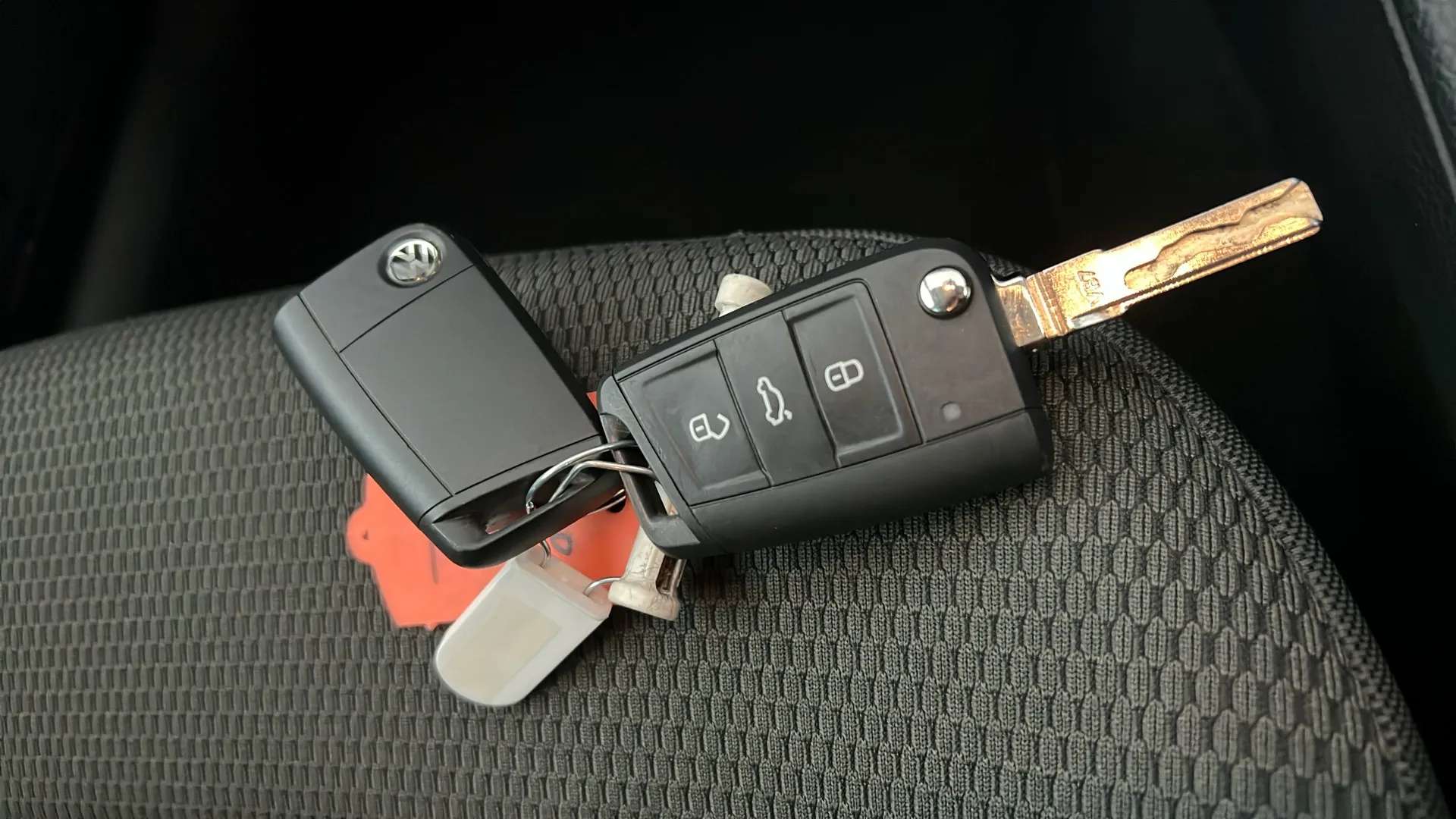 2020 VOLKSWAGEN GOLF 2020 VOLKSWAGEN GOLF