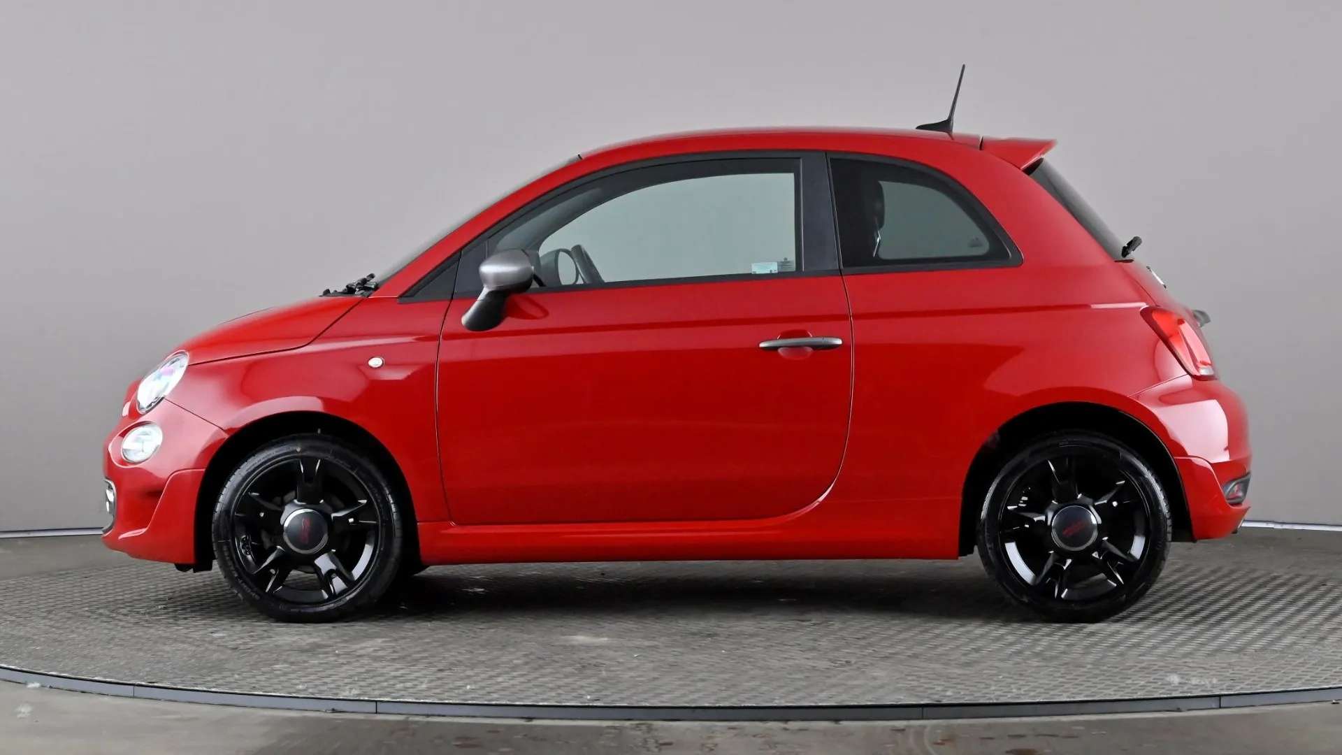 A 2018 FIAT 500 1.2 S A 2018 FIAT 500 1.2 S