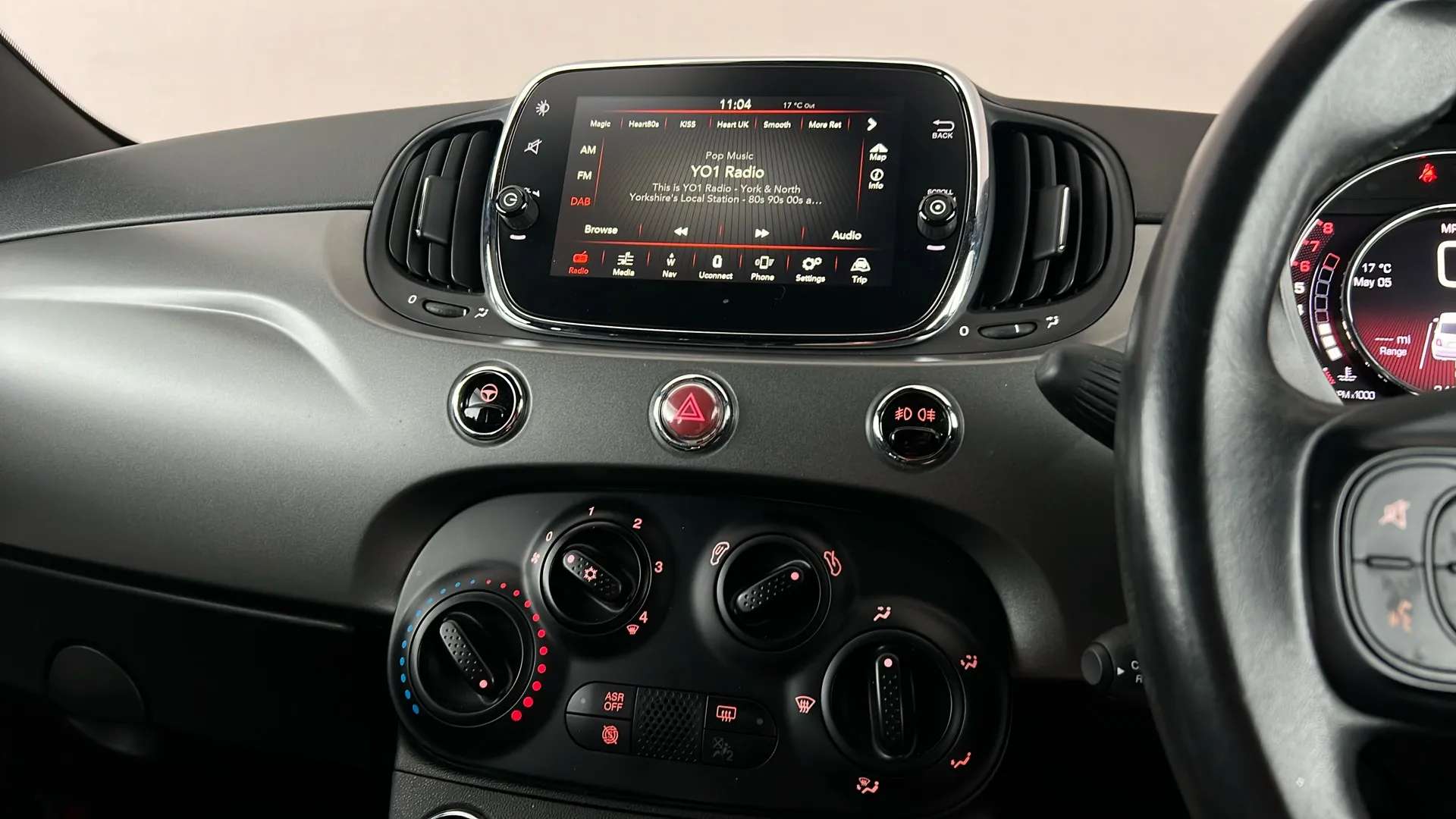 2018 FIAT 500 2018 FIAT 500