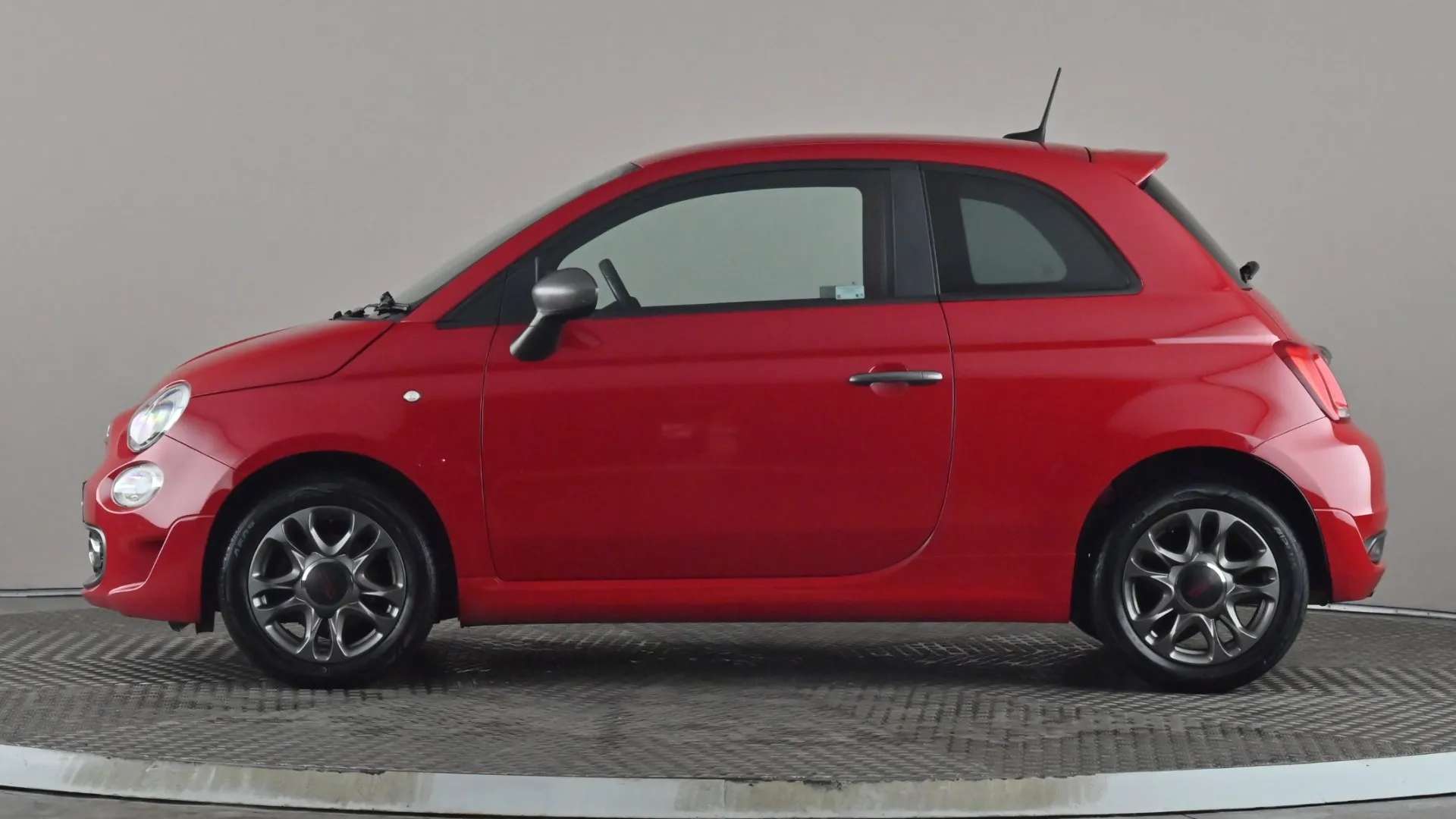 A 2017 FIAT 500 1.2 S A 2017 FIAT 500 1.2 S