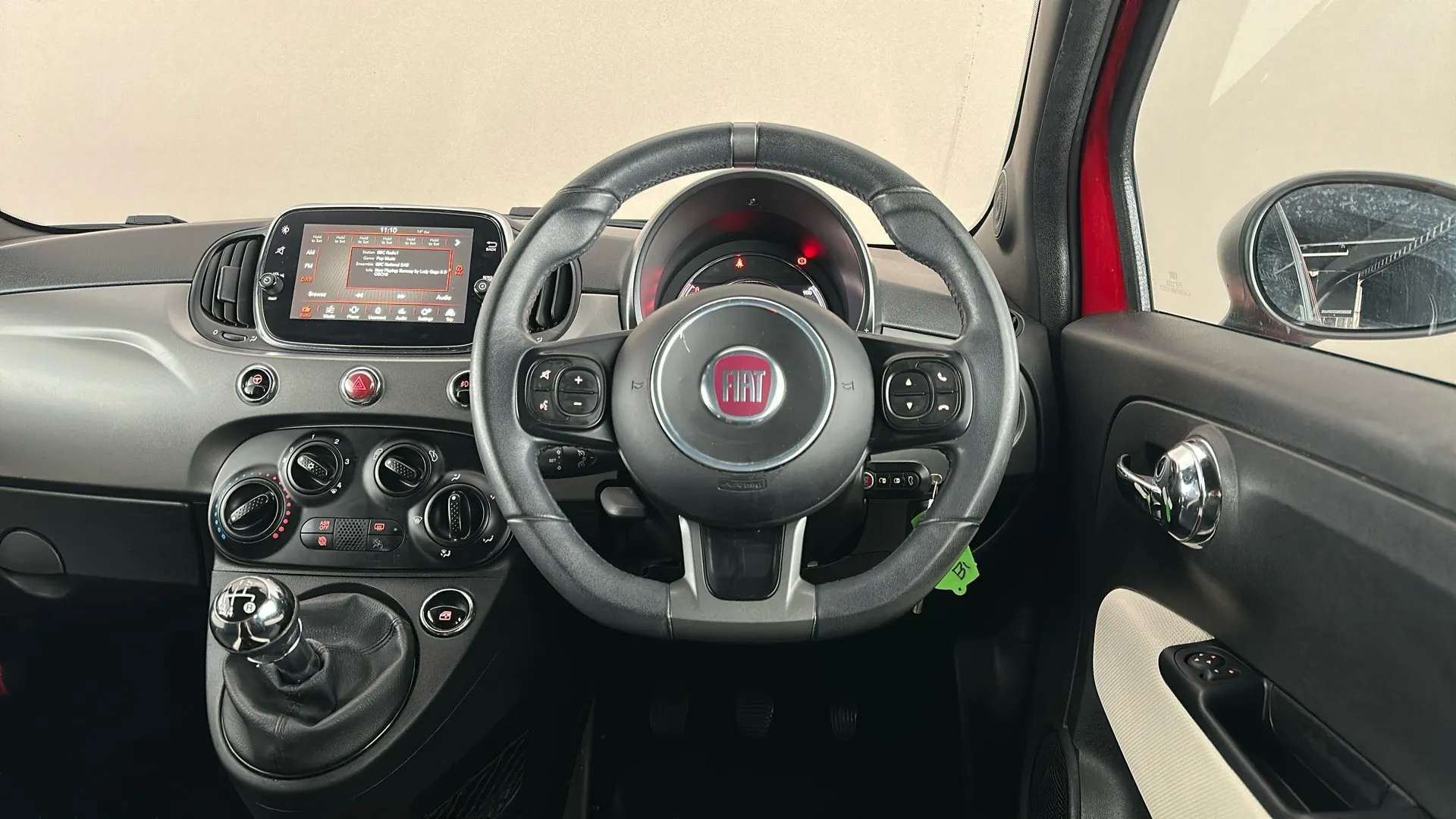 2017 FIAT 500 2017 FIAT 500