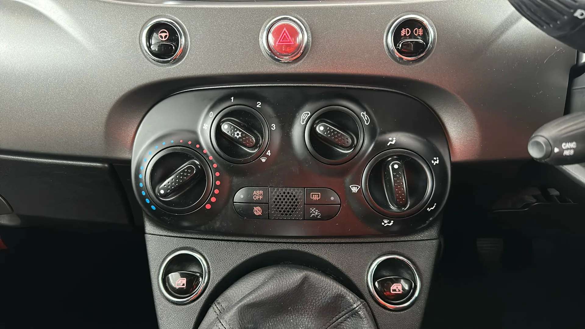 2017 FIAT 500 2017 FIAT 500