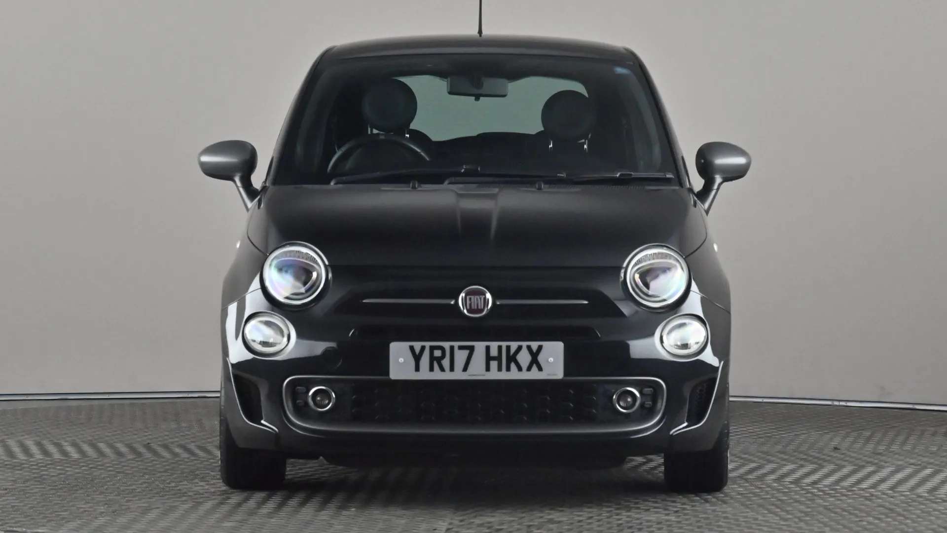A 2017 FIAT 500 1.2 S A 2017 FIAT 500 1.2 S