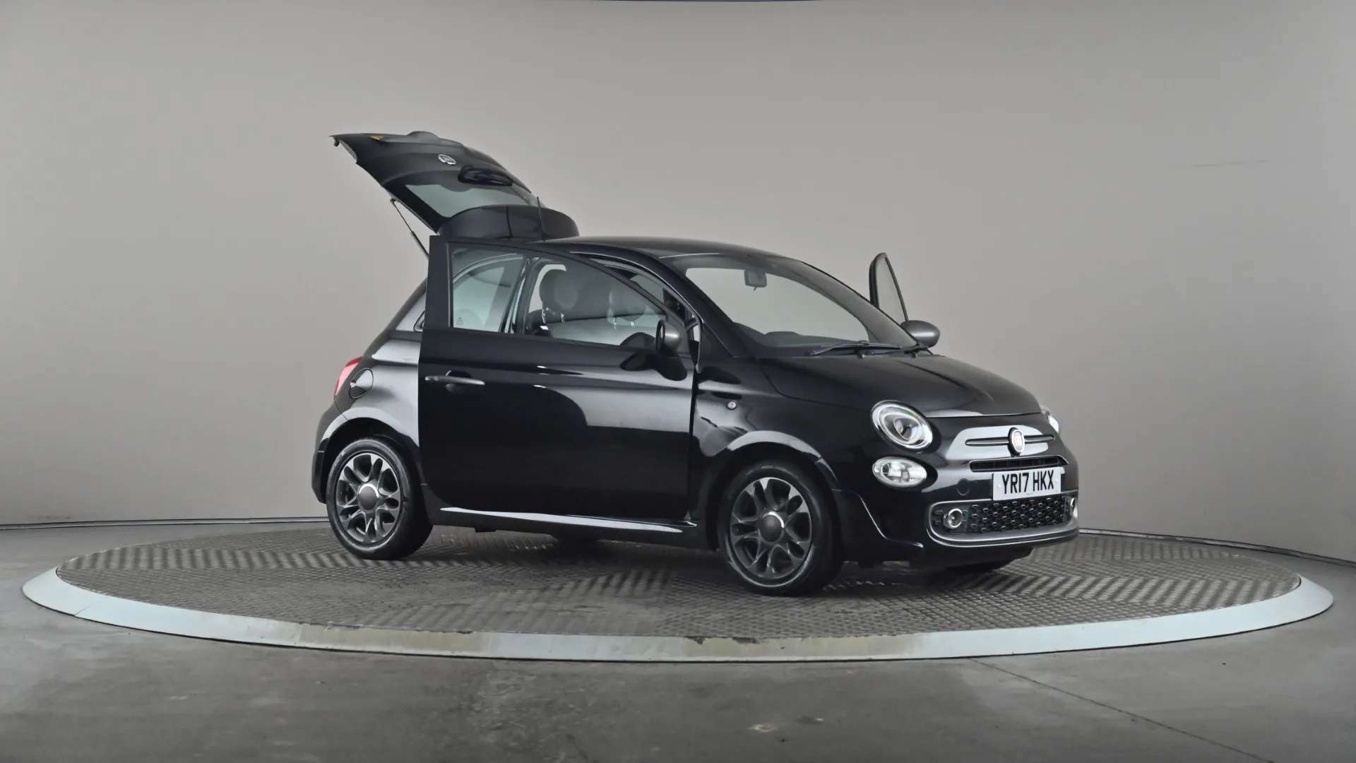 2017 FIAT 500 2017 FIAT 500