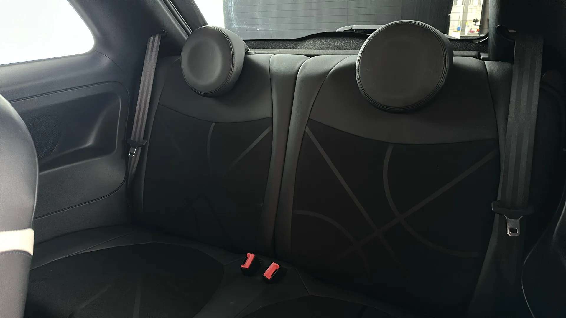 2017 FIAT 500 2017 FIAT 500