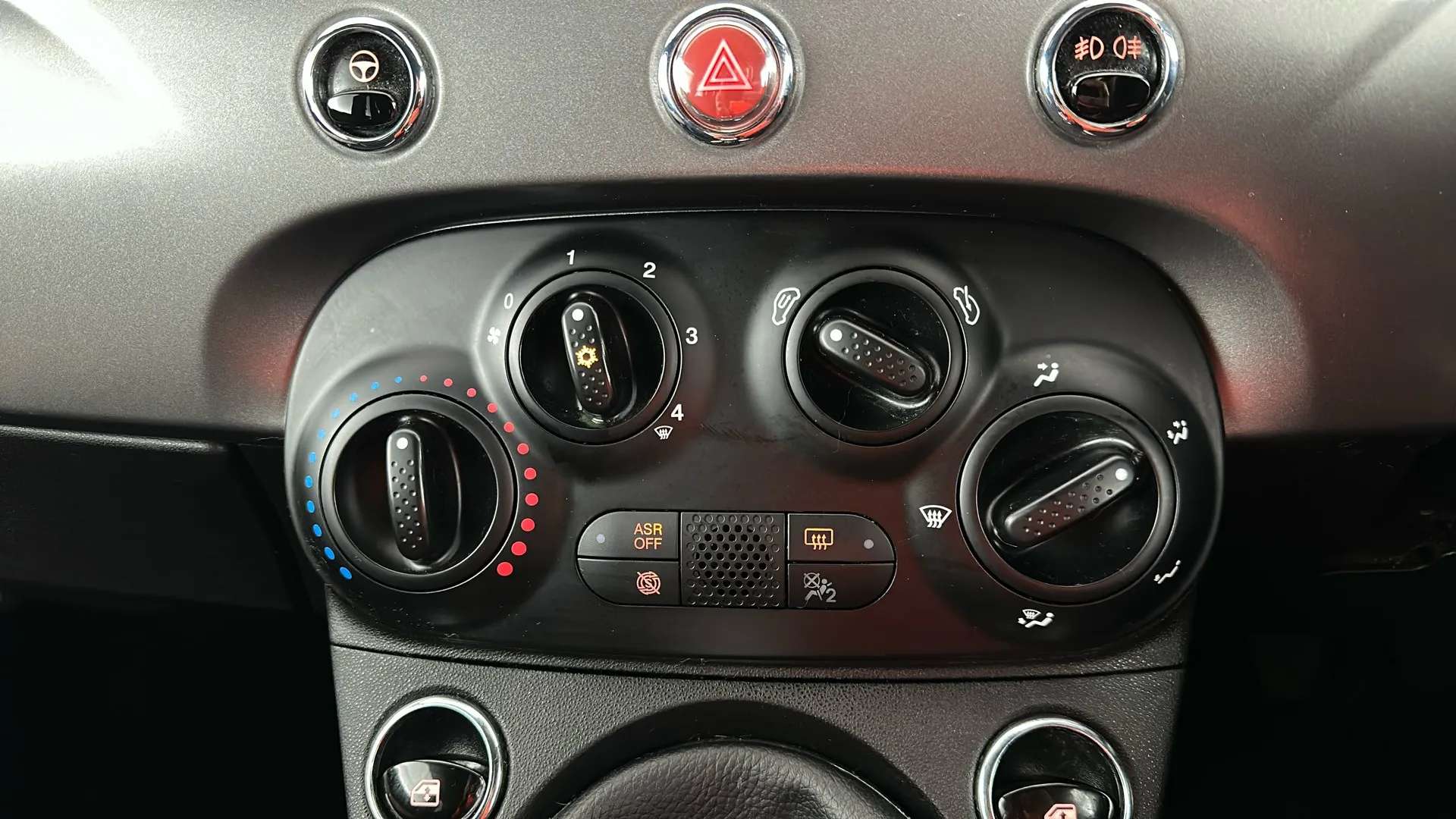 2017 FIAT 500 2017 FIAT 500