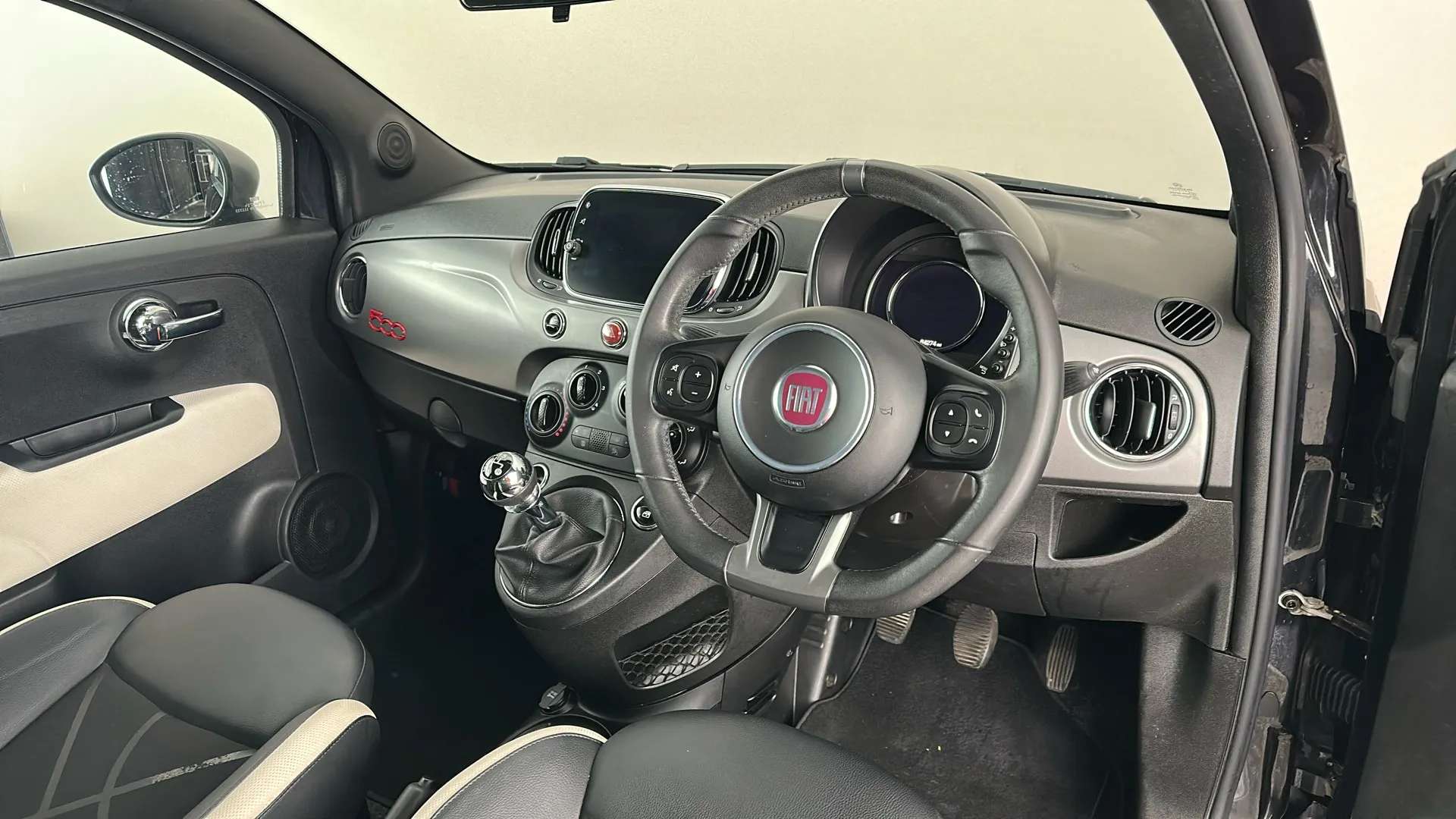 2017 FIAT 500 2017 FIAT 500