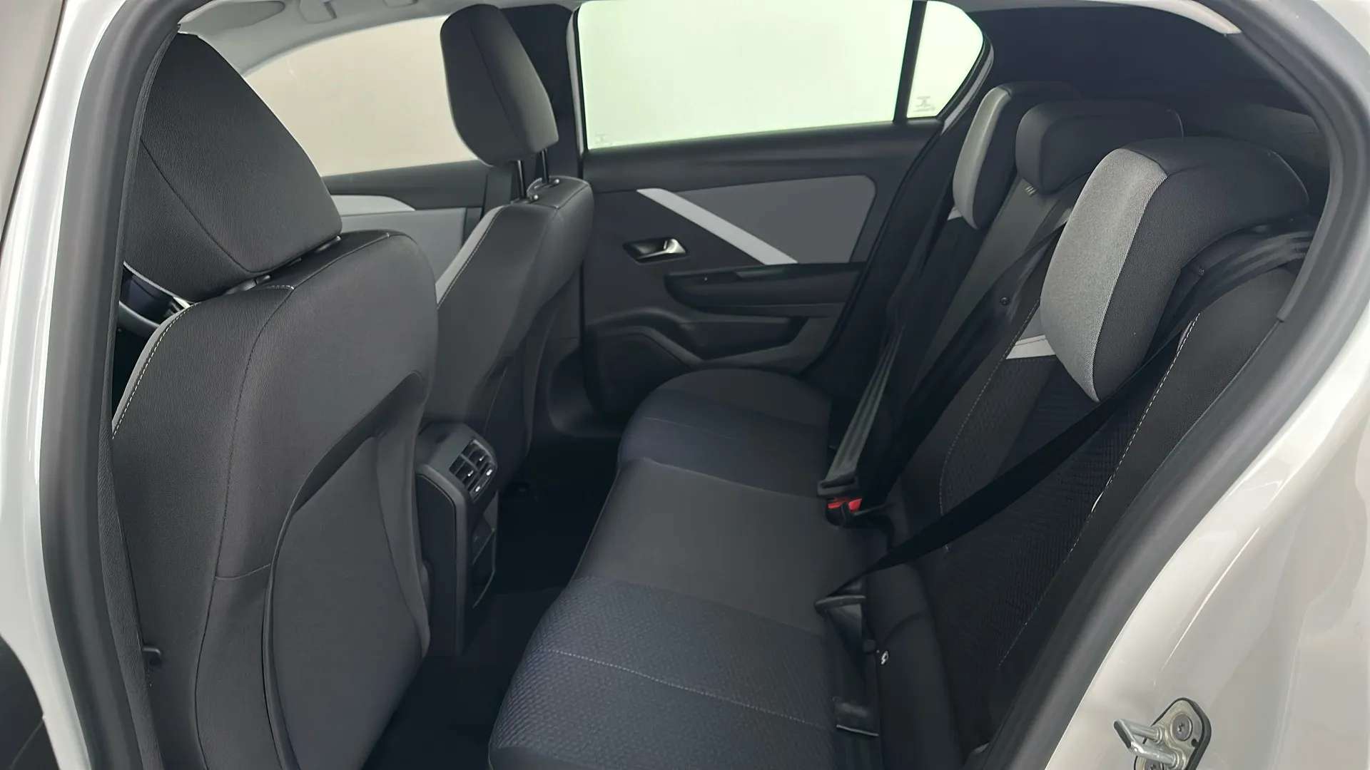 2024 VAUXHALL ASTRA 2024 VAUXHALL ASTRA