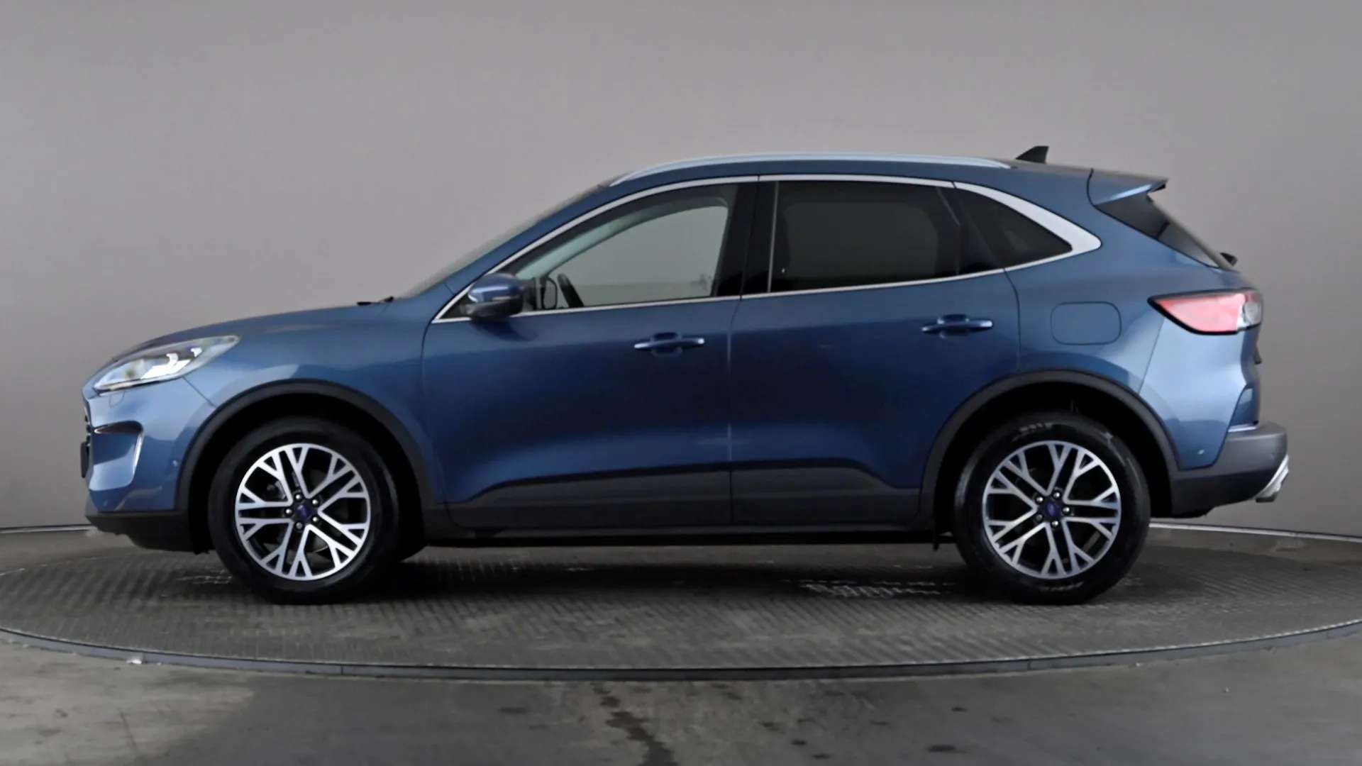 A 2020 FORD KUGA 2.0 EcoBlue mHEV Titanium First Edition A 2020 FORD KUGA 2.0 EcoBlue mHEV Titanium First Edition
