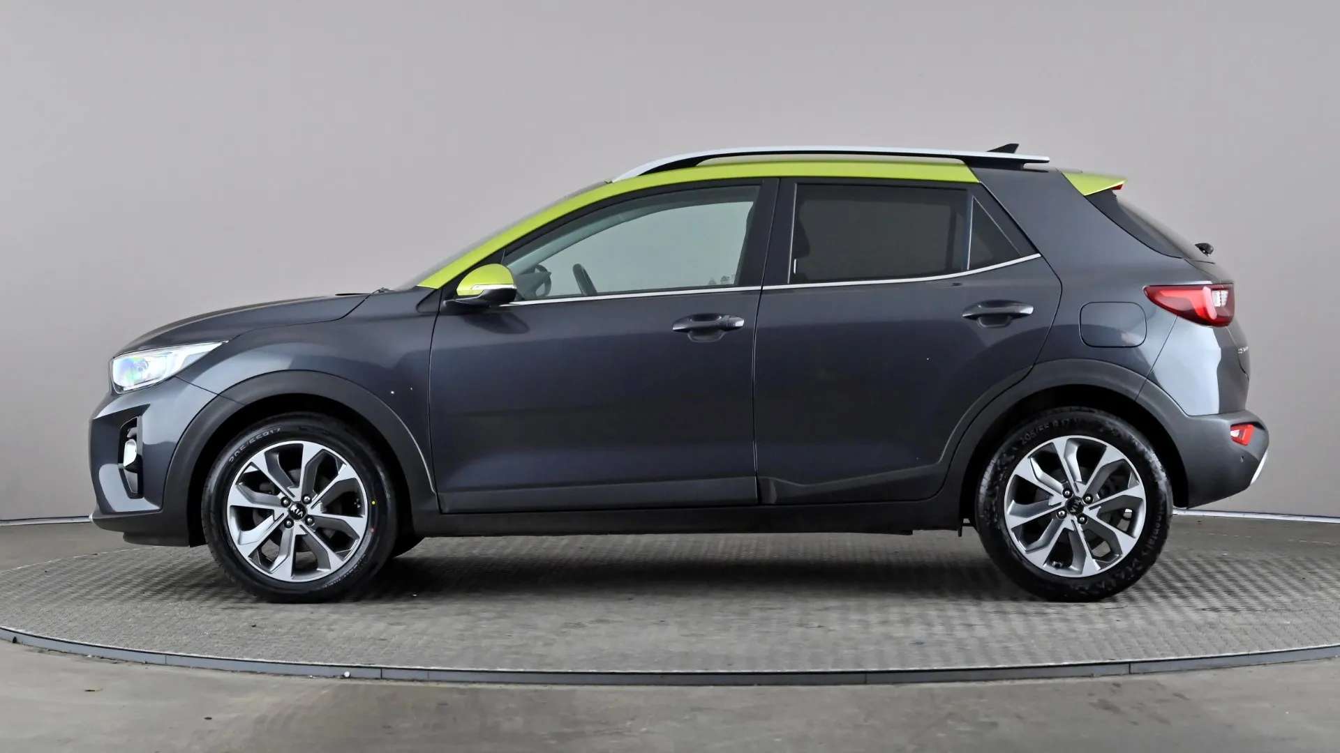 A 2019 KIA STONIC 1.0T GDi First Edition A 2019 KIA STONIC 1.0T GDi First Edition