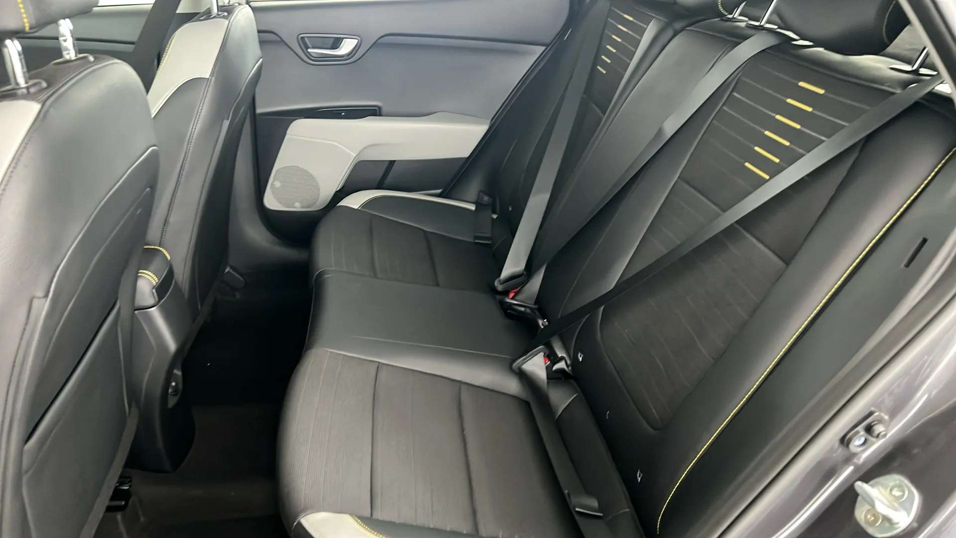 2019 KIA STONIC 2019 KIA STONIC