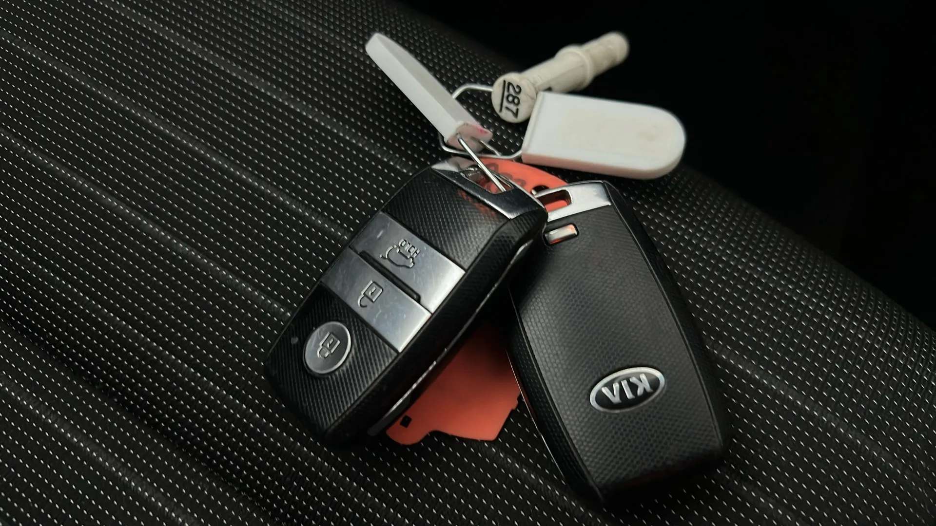 2019 KIA STONIC 2019 KIA STONIC