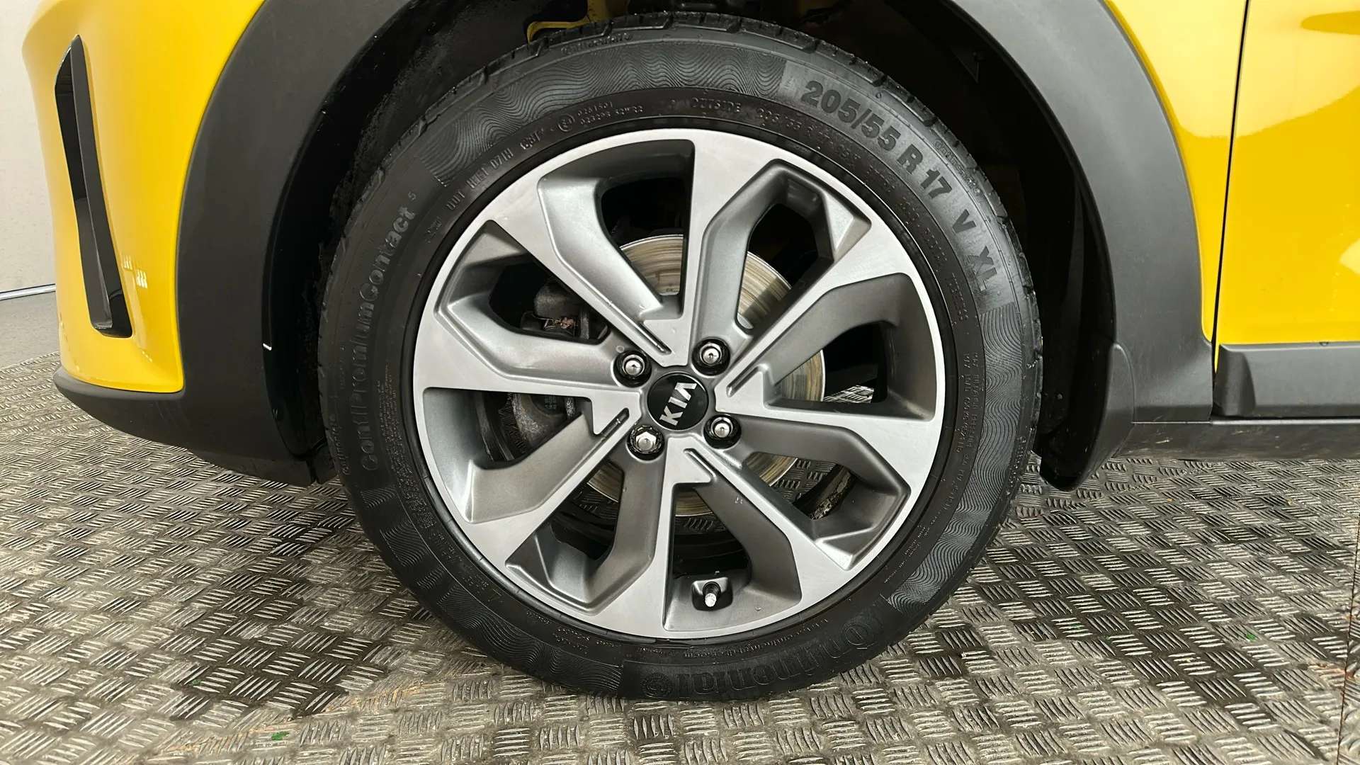 2017 KIA STONIC 2017 KIA STONIC