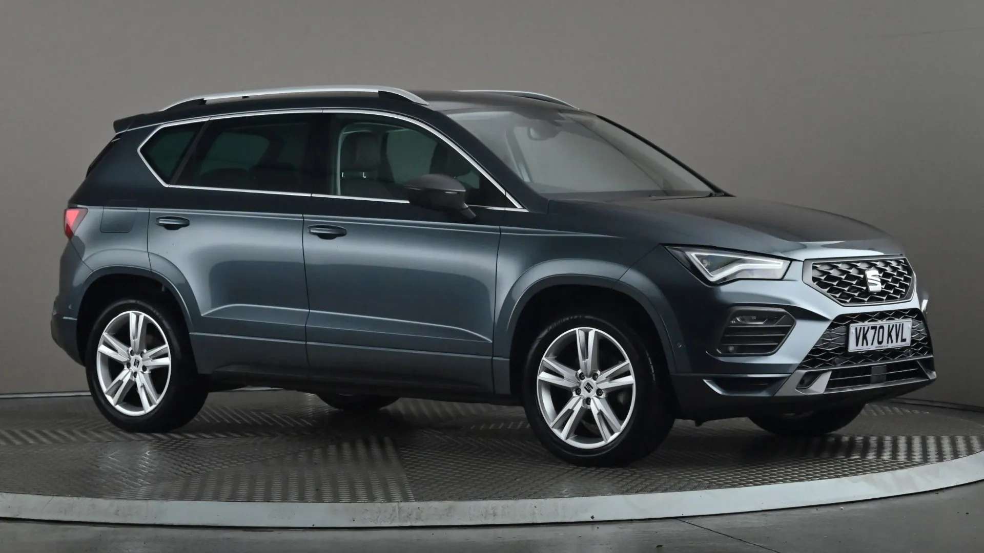 A 2020 SEAT ATECA 2.0 TSI FR DSG 4Drive A 2020 SEAT ATECA 2.0 TSI FR DSG 4Drive