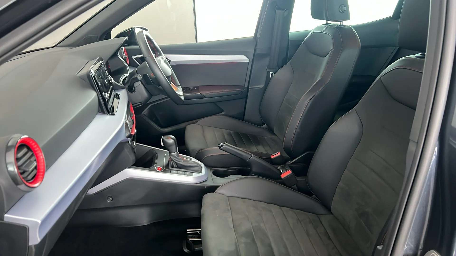 2023 SEAT ARONA 2023 SEAT ARONA