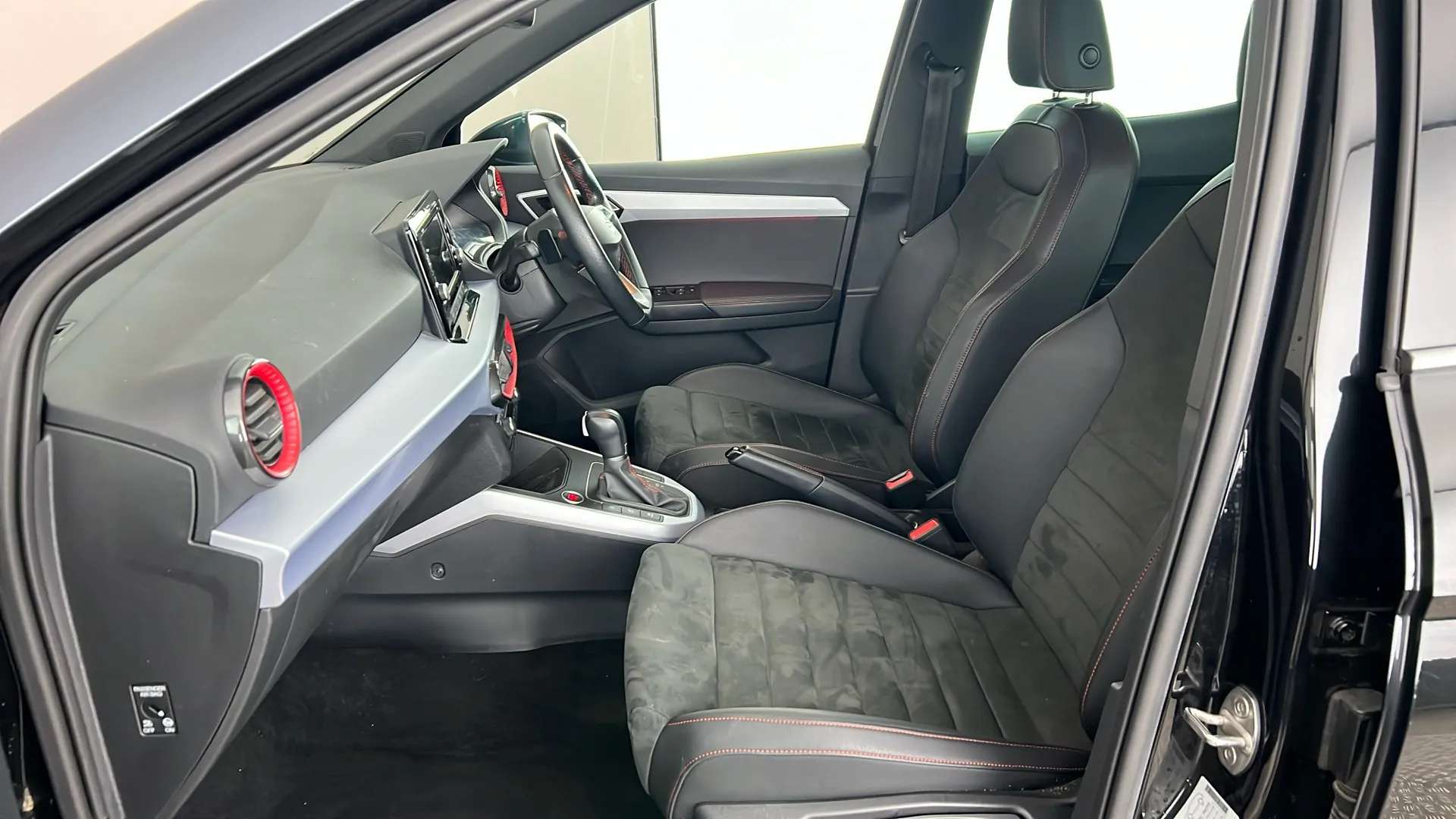 2023 SEAT ARONA 2023 SEAT ARONA
